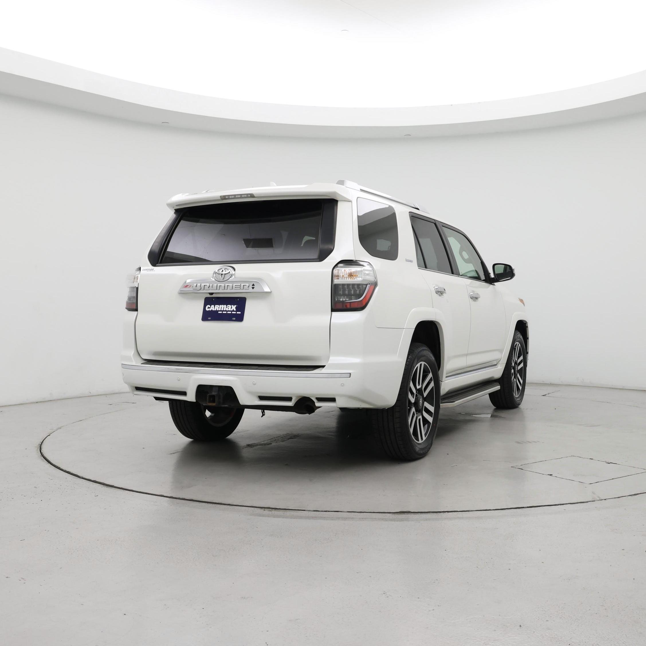 Thumbnail: 2016 Toyota 4Runner - 8