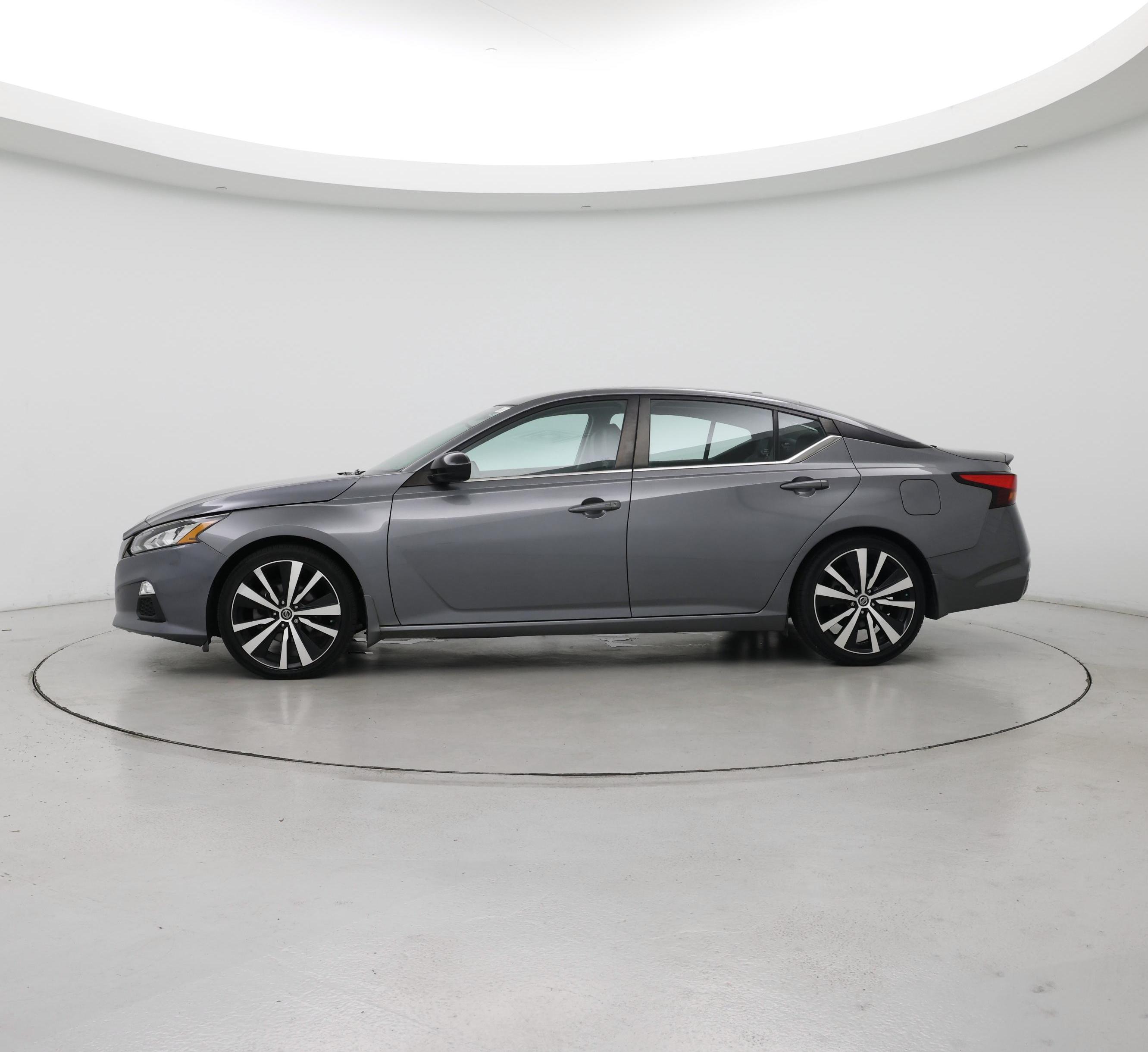 Thumbnail: 2020 Nissan Altima - 3