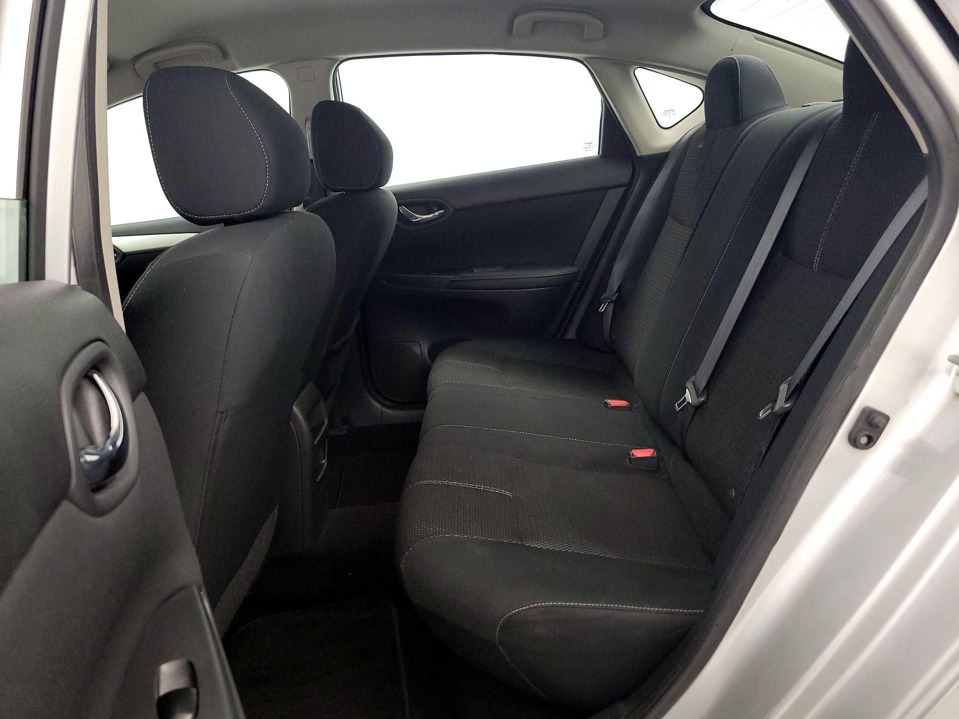 Thumbnail: 2018 Nissan Sentra - 19