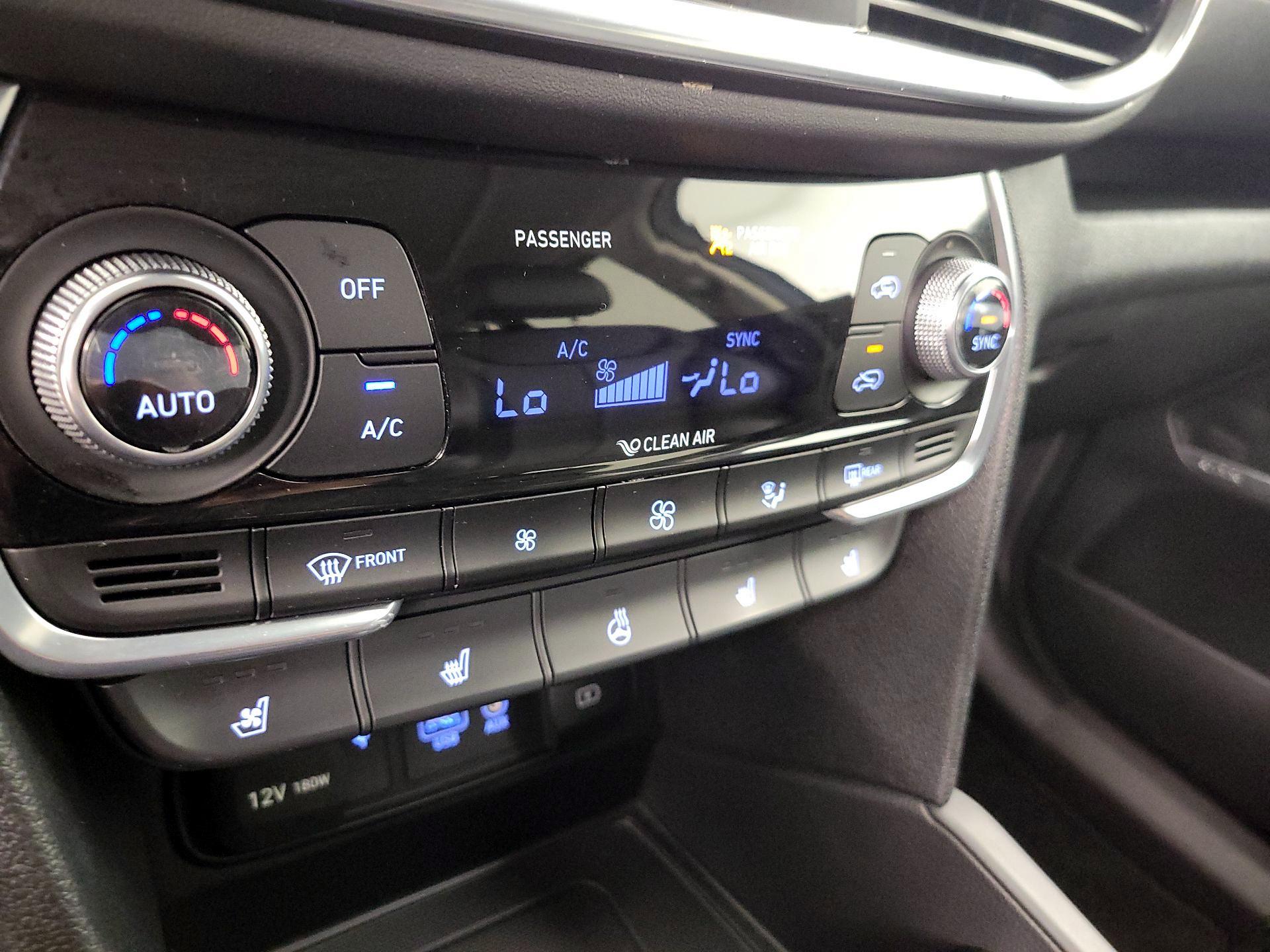 Thumbnail: 2020 Hyundai Santa Fe - 17