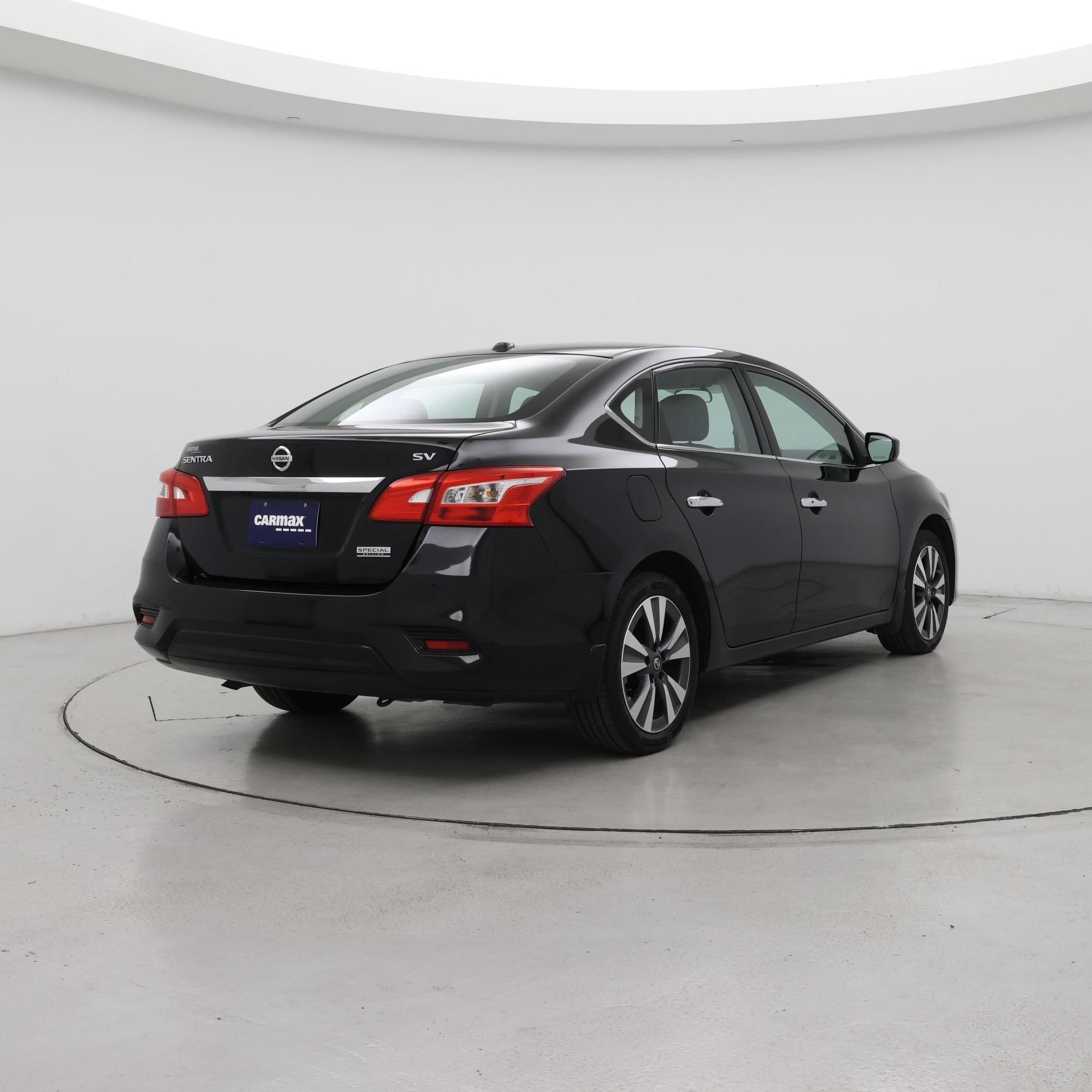 Thumbnail: 2019 Nissan Sentra - 8