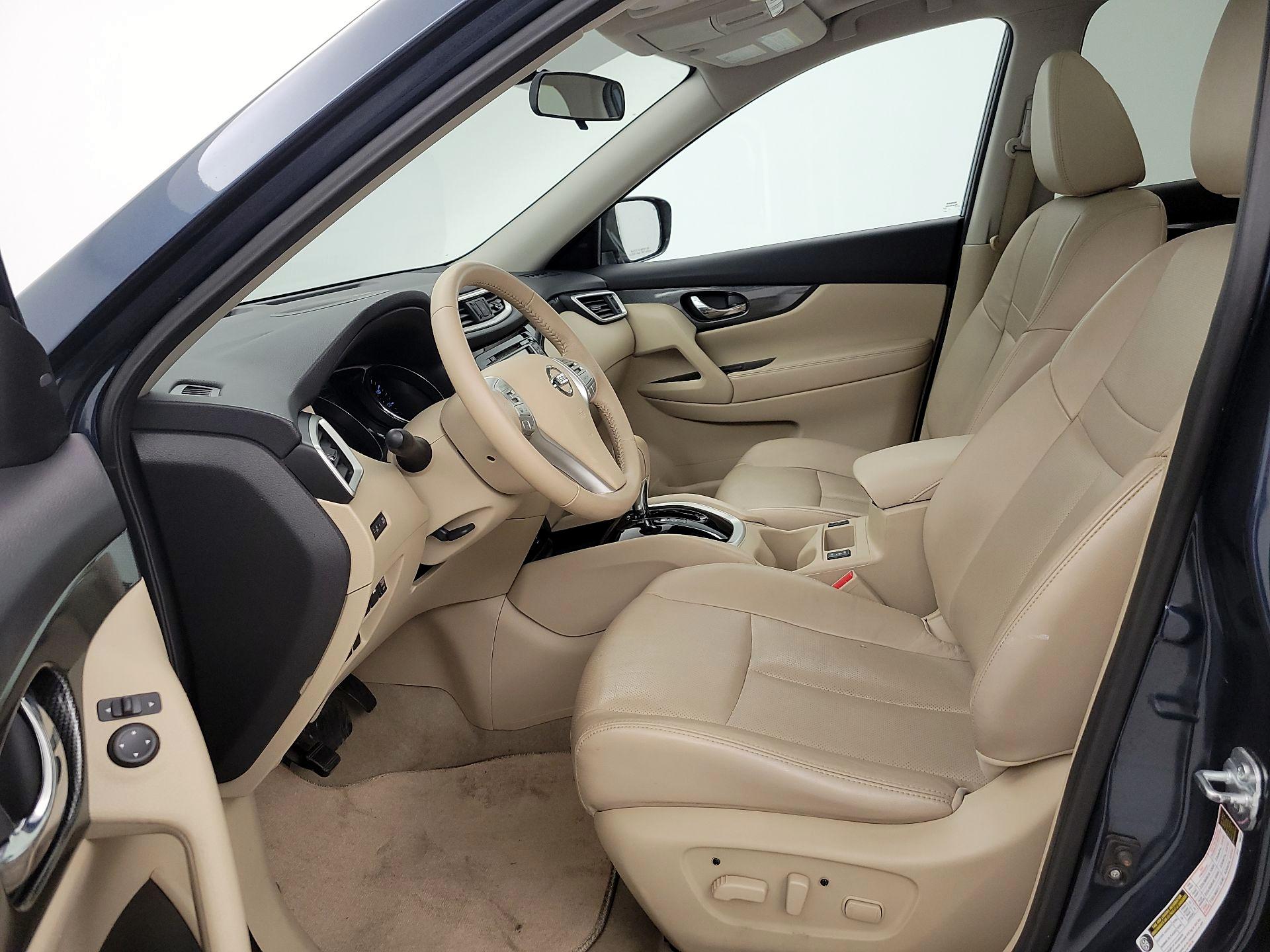 Thumbnail: 2015 Nissan Rogue - 11