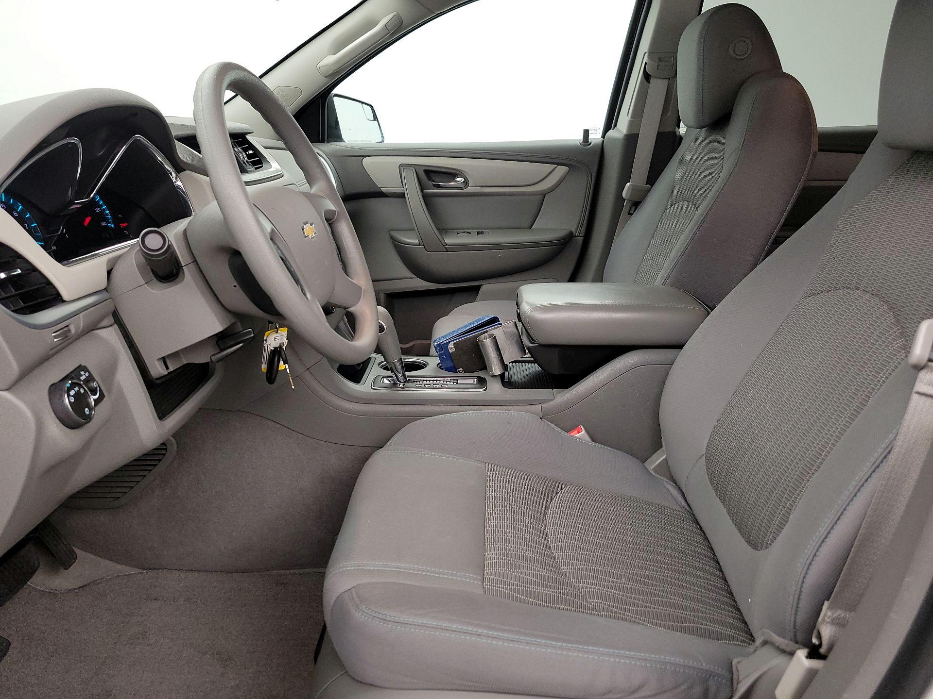 Thumbnail: 2014 Chevrolet Traverse - 11
