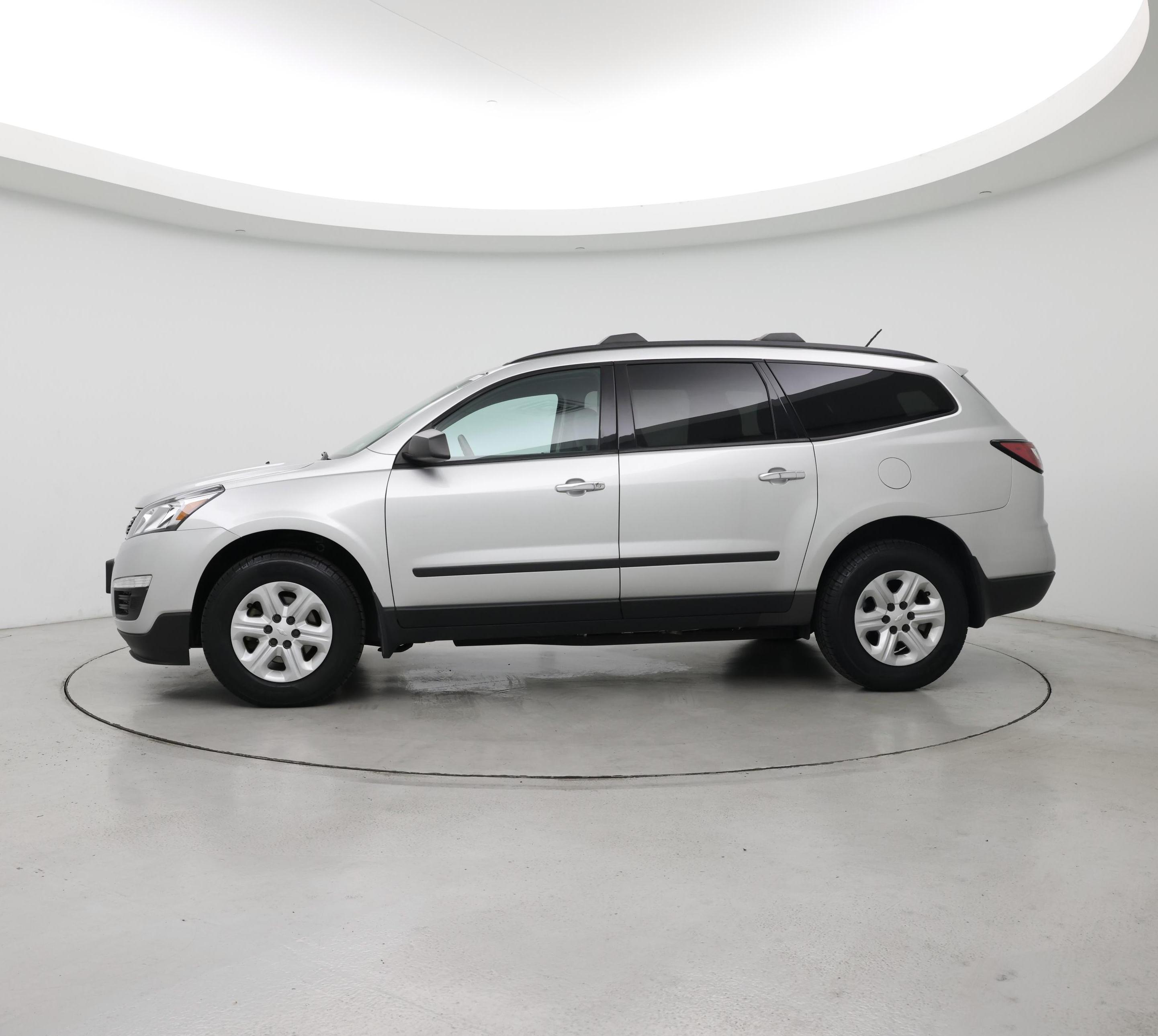 Thumbnail: 2014 Chevrolet Traverse - 3