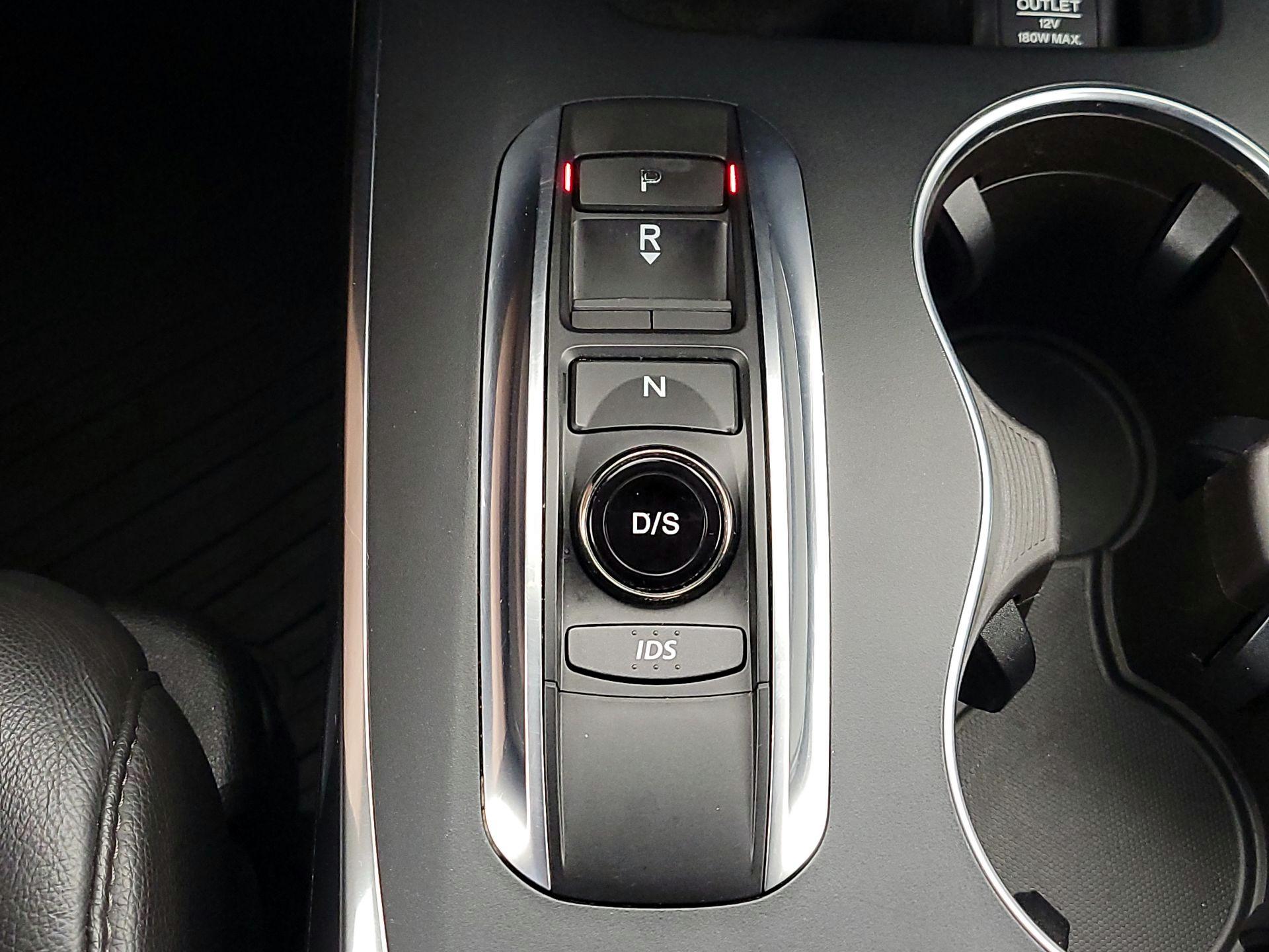 Thumbnail: 2016 Acura MDX - 18