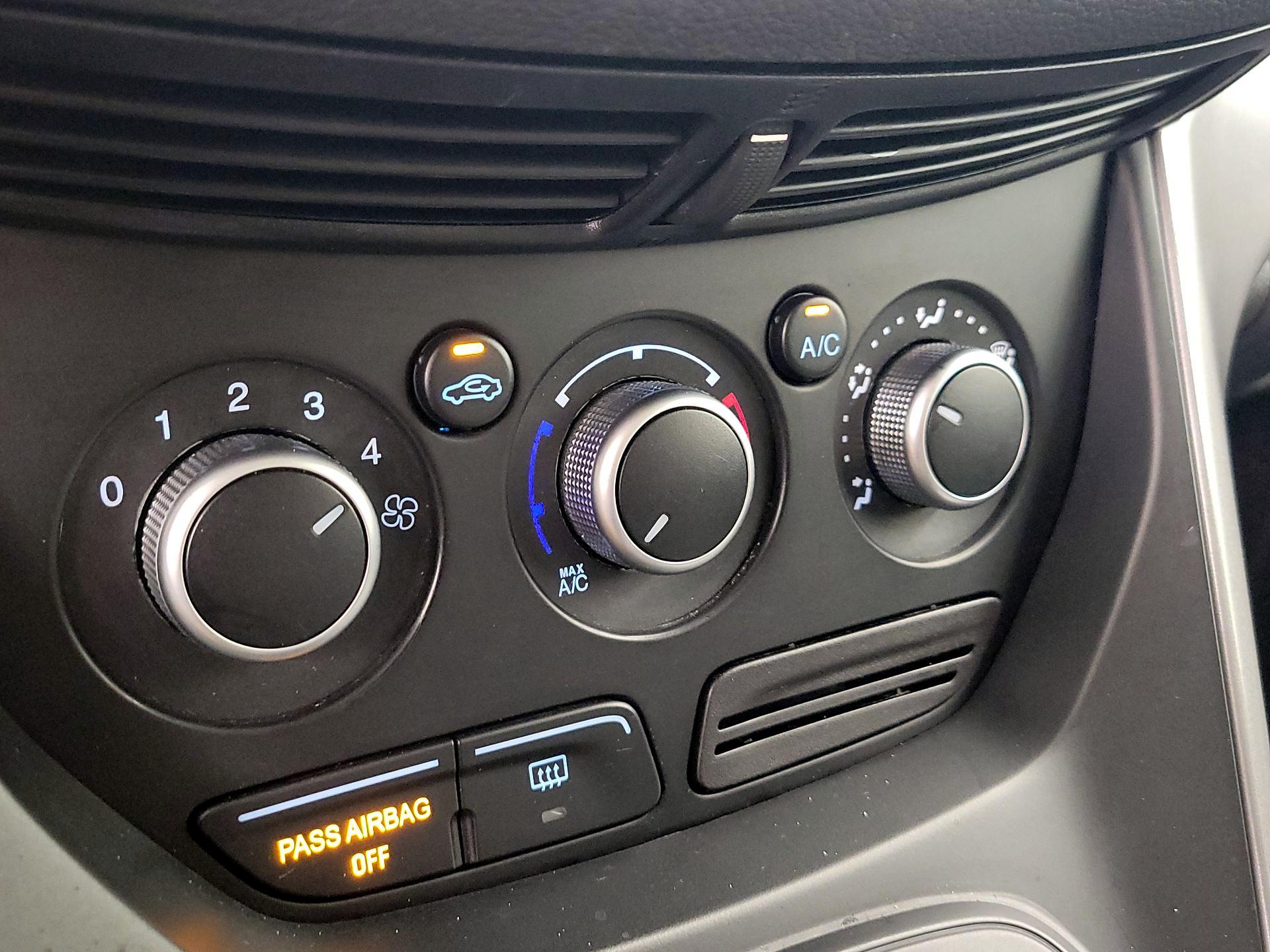 Thumbnail: 2016 Ford Escape - 16
