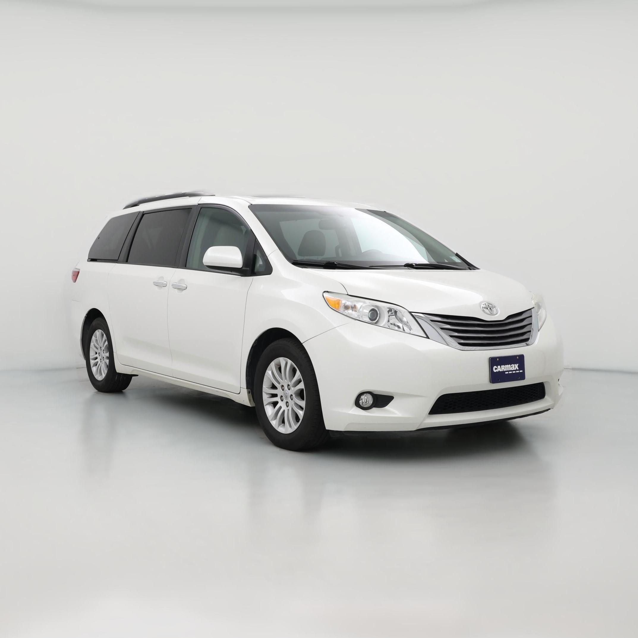Thumbnail: 2017 Toyota Sienna - 1