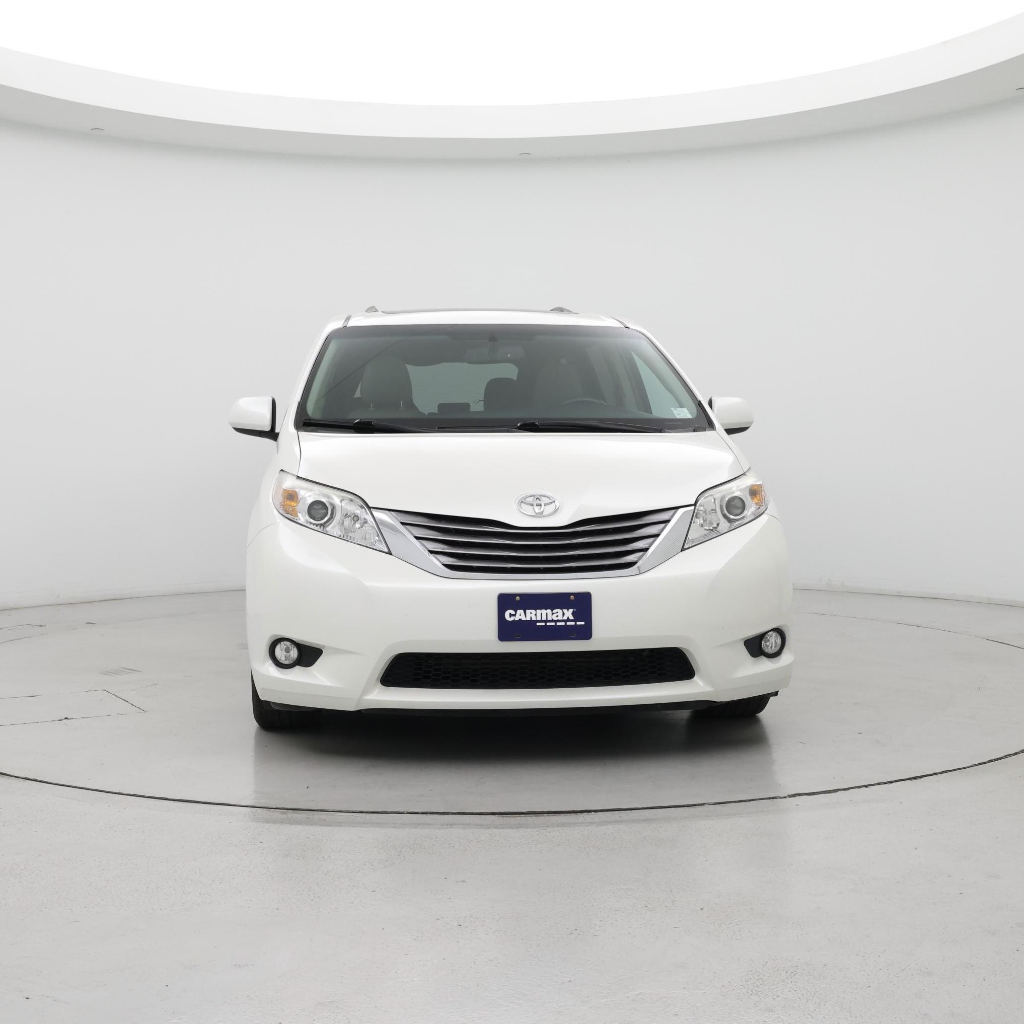 Thumbnail: 2017 Toyota Sienna - 5