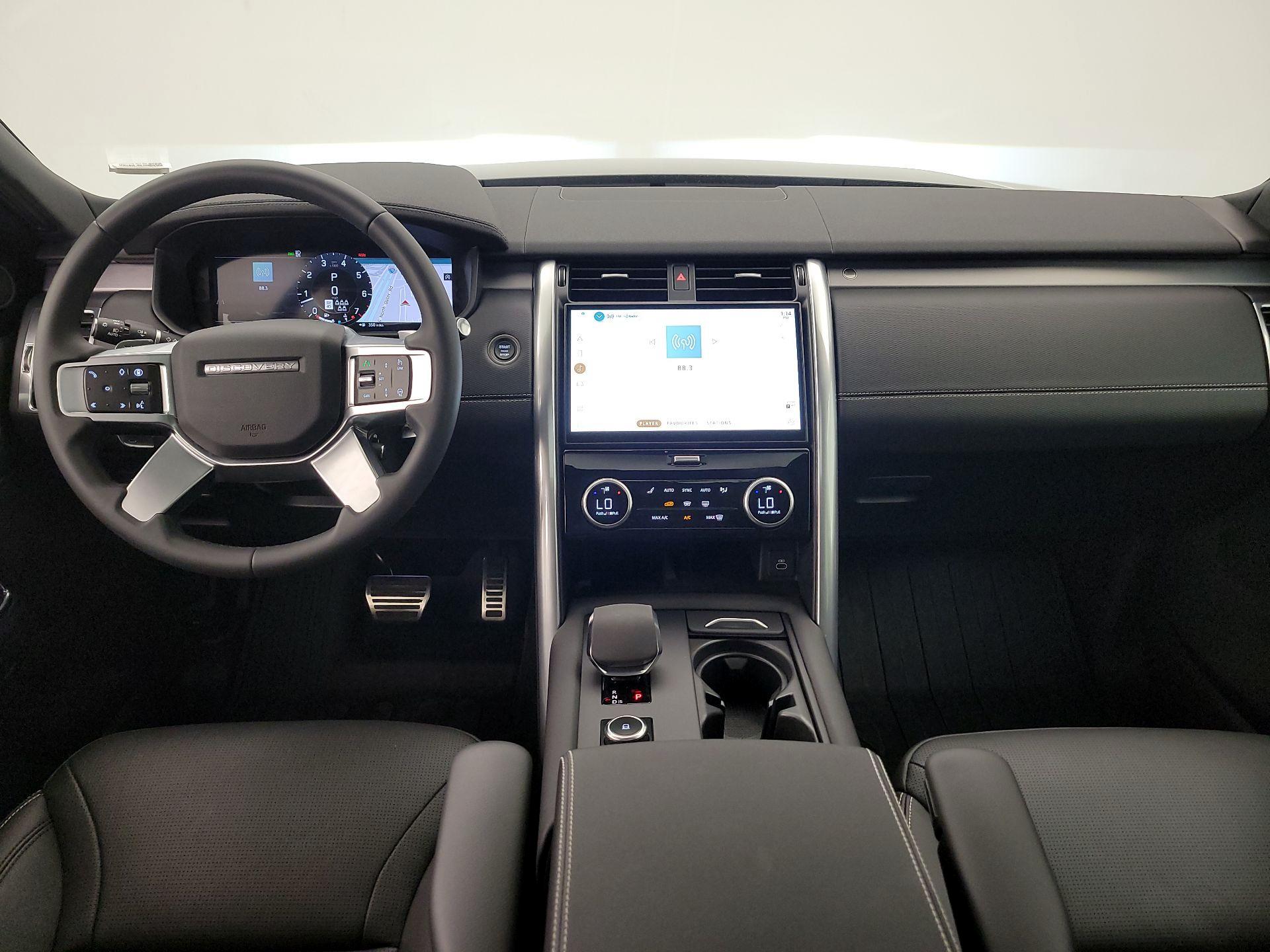 Thumbnail: 2024 Land Rover Discovery - 9