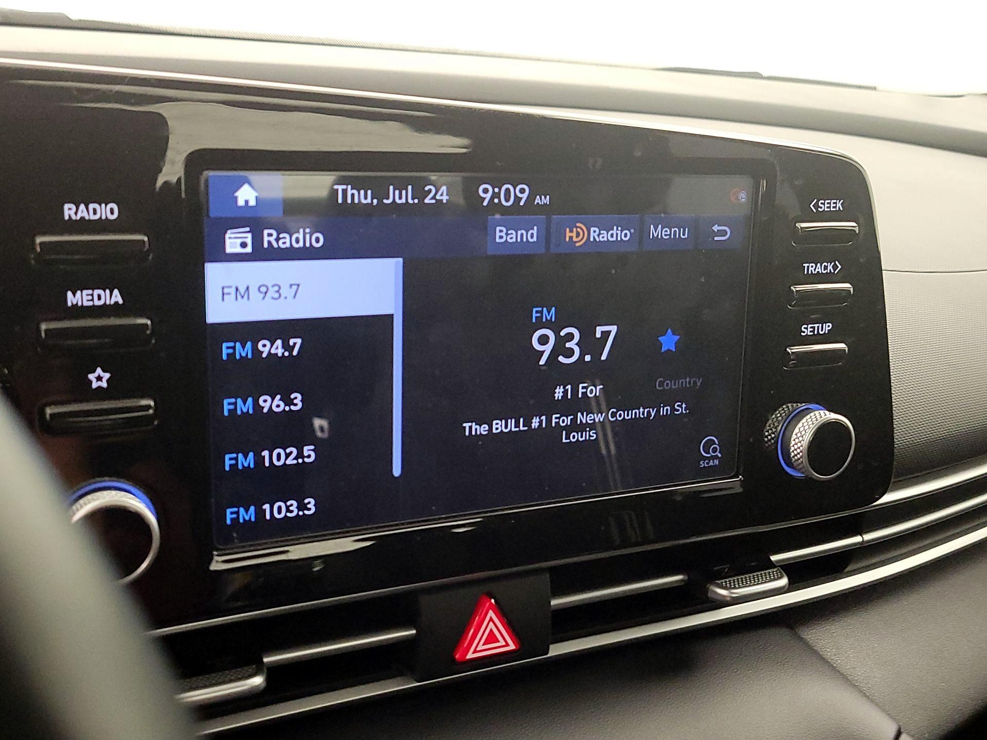 Thumbnail: 2021 Hyundai Elantra - 15