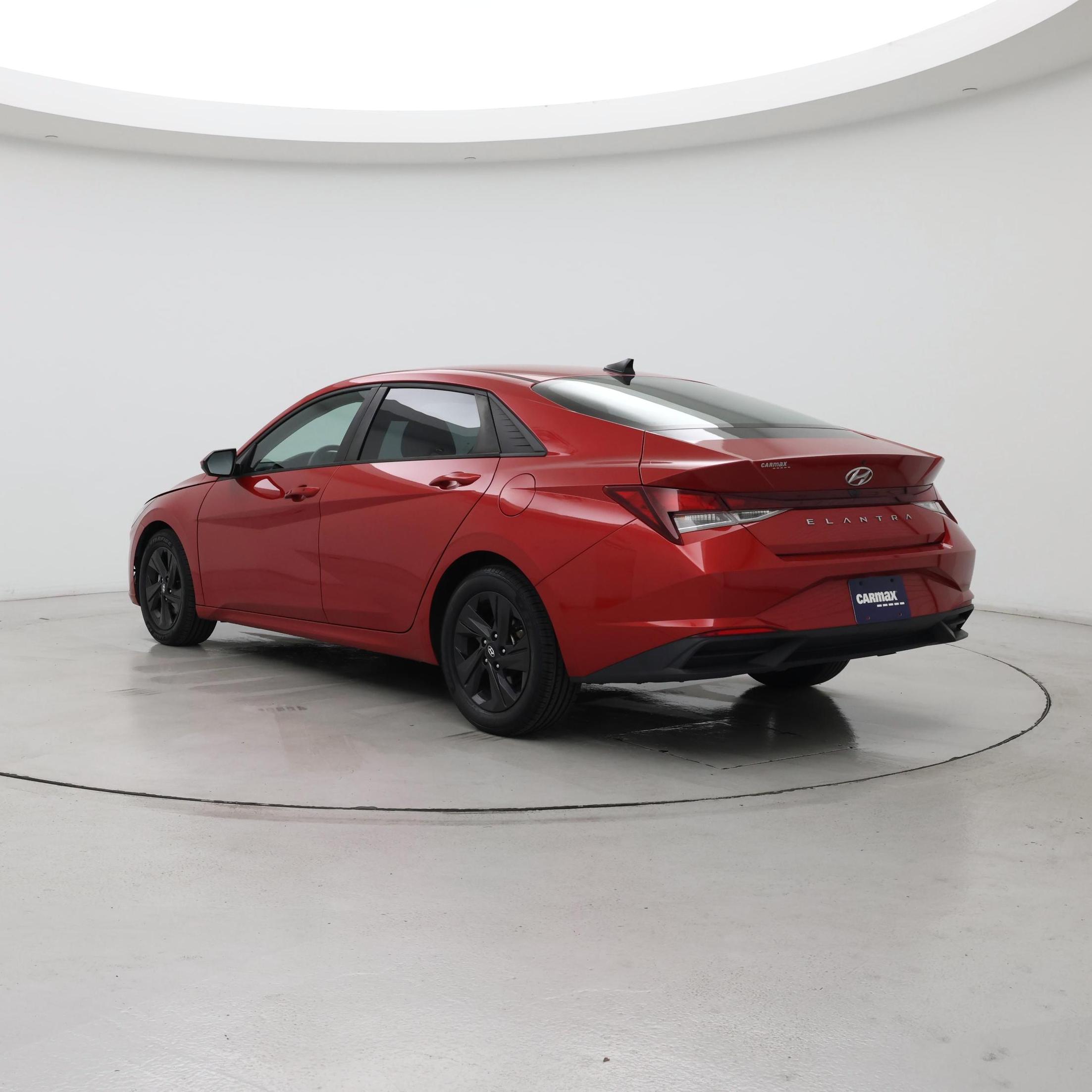 Thumbnail: 2021 Hyundai Elantra - 2