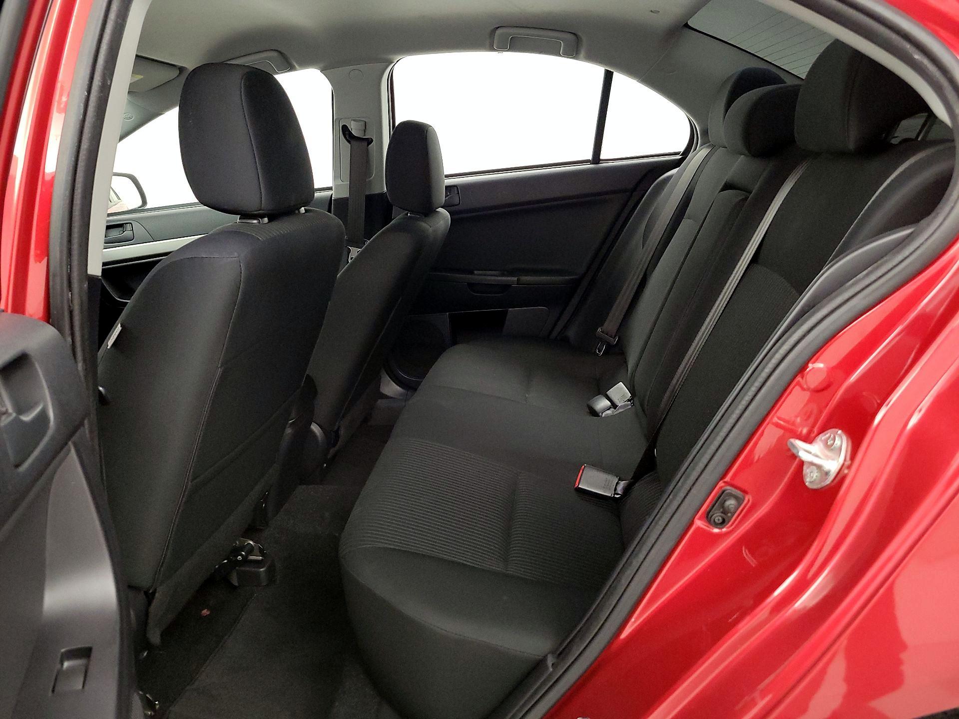 Thumbnail: 2014 Mitsubishi Lancer - 18