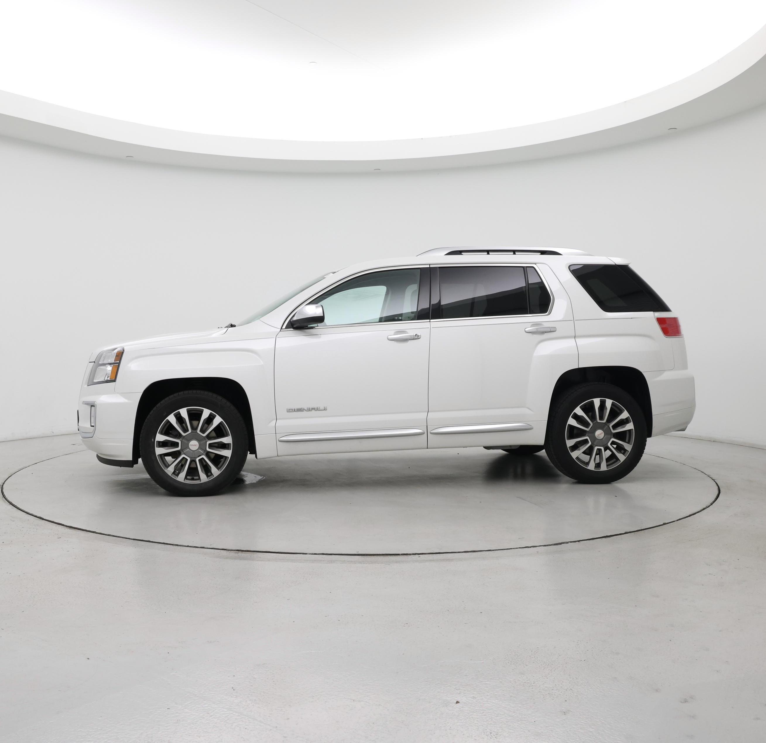 Thumbnail: 2017 GMC Terrain - 3