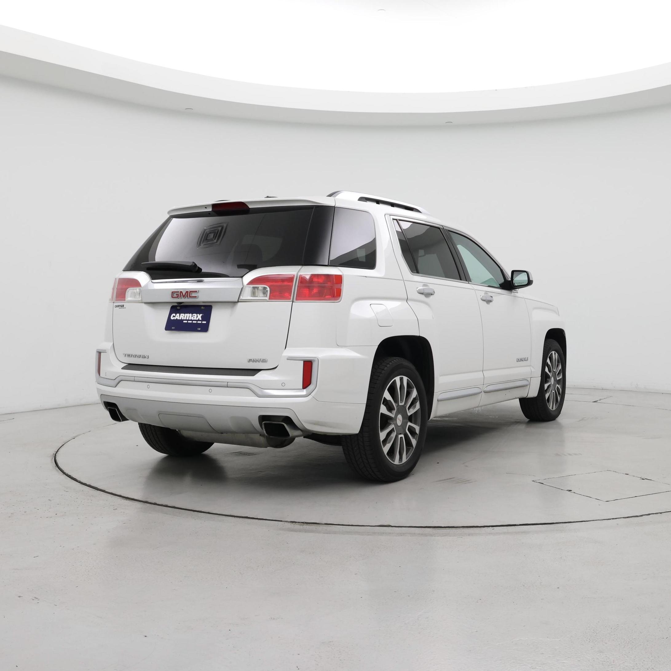 Thumbnail: 2017 GMC Terrain - 8