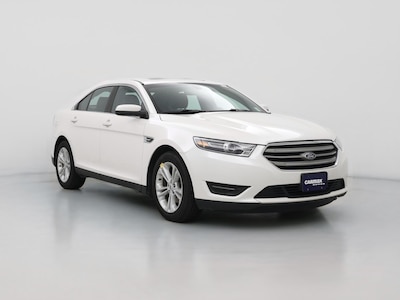 White 2018 Ford Taurus SEL