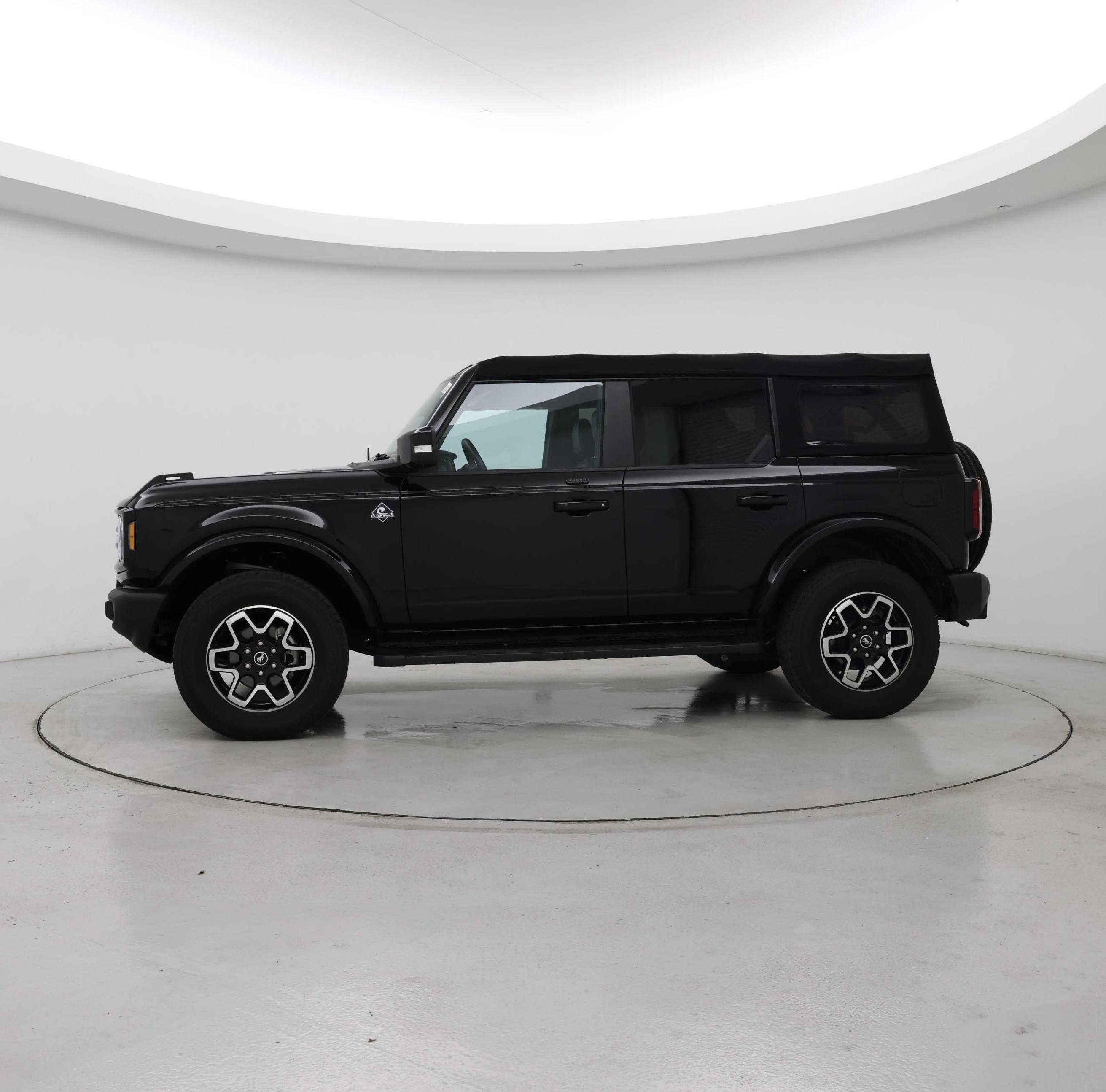 Thumbnail: 2022 Ford Bronco - 3