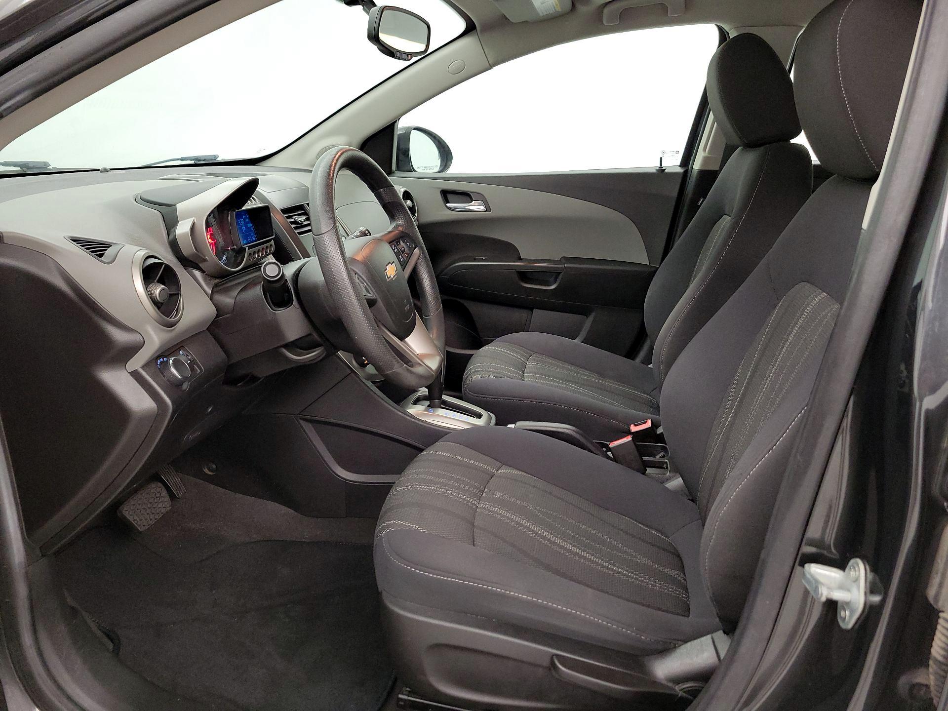 Thumbnail: 2014 Chevrolet Sonic - 11