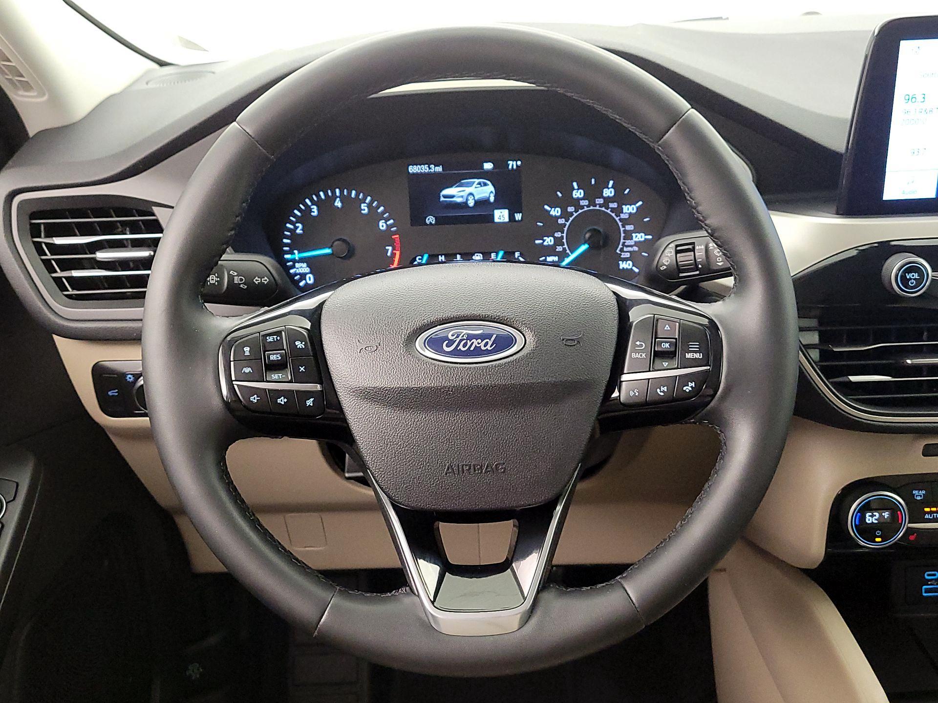 Thumbnail: 2021 Ford Escape - 10