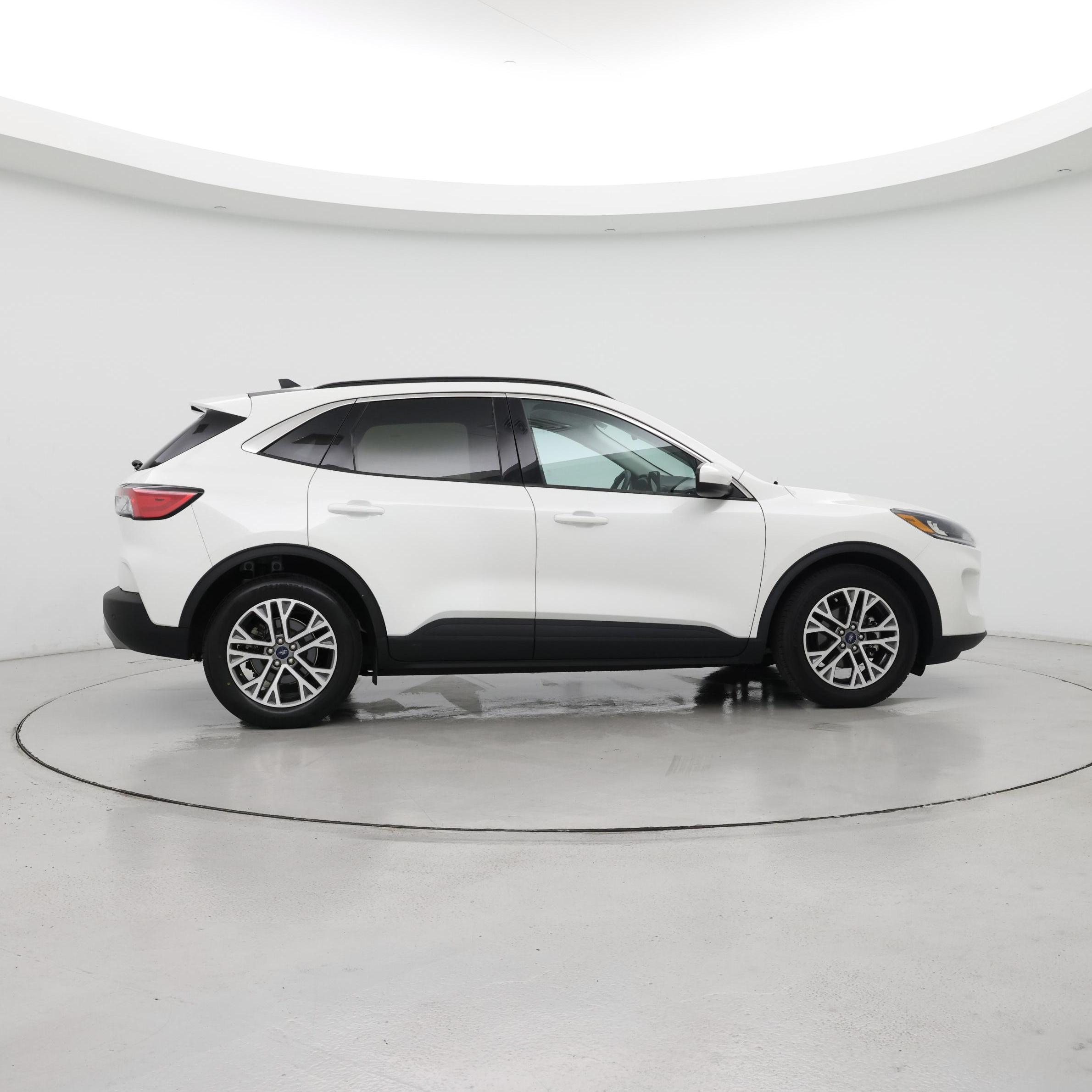 Thumbnail: 2021 Ford Escape - 7