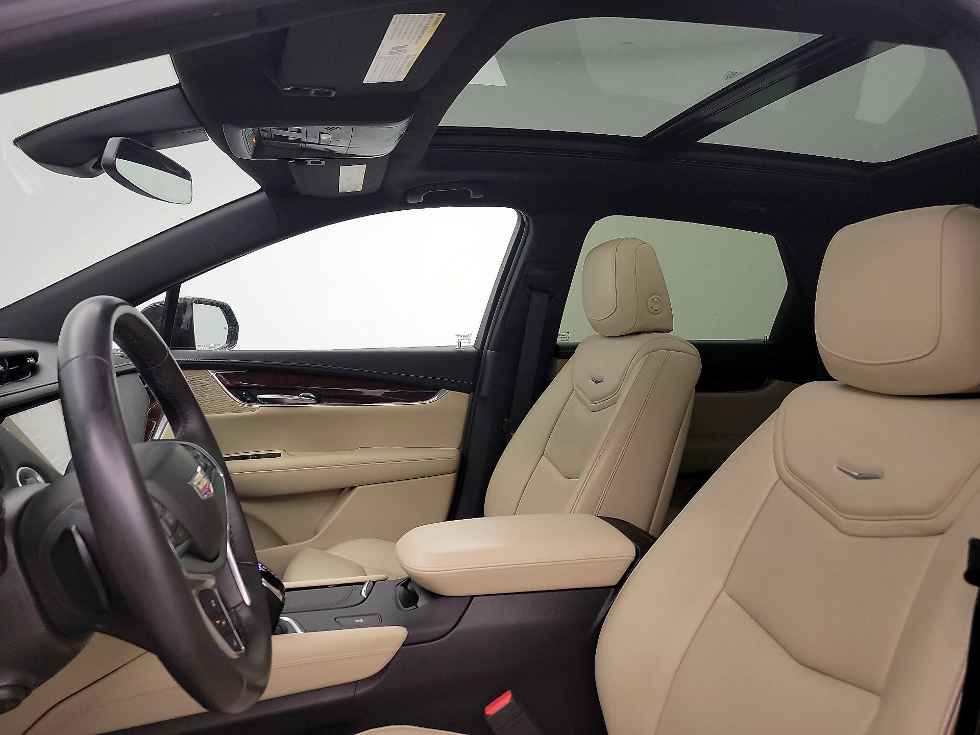 Thumbnail: 2017 Cadillac XT5 - 20