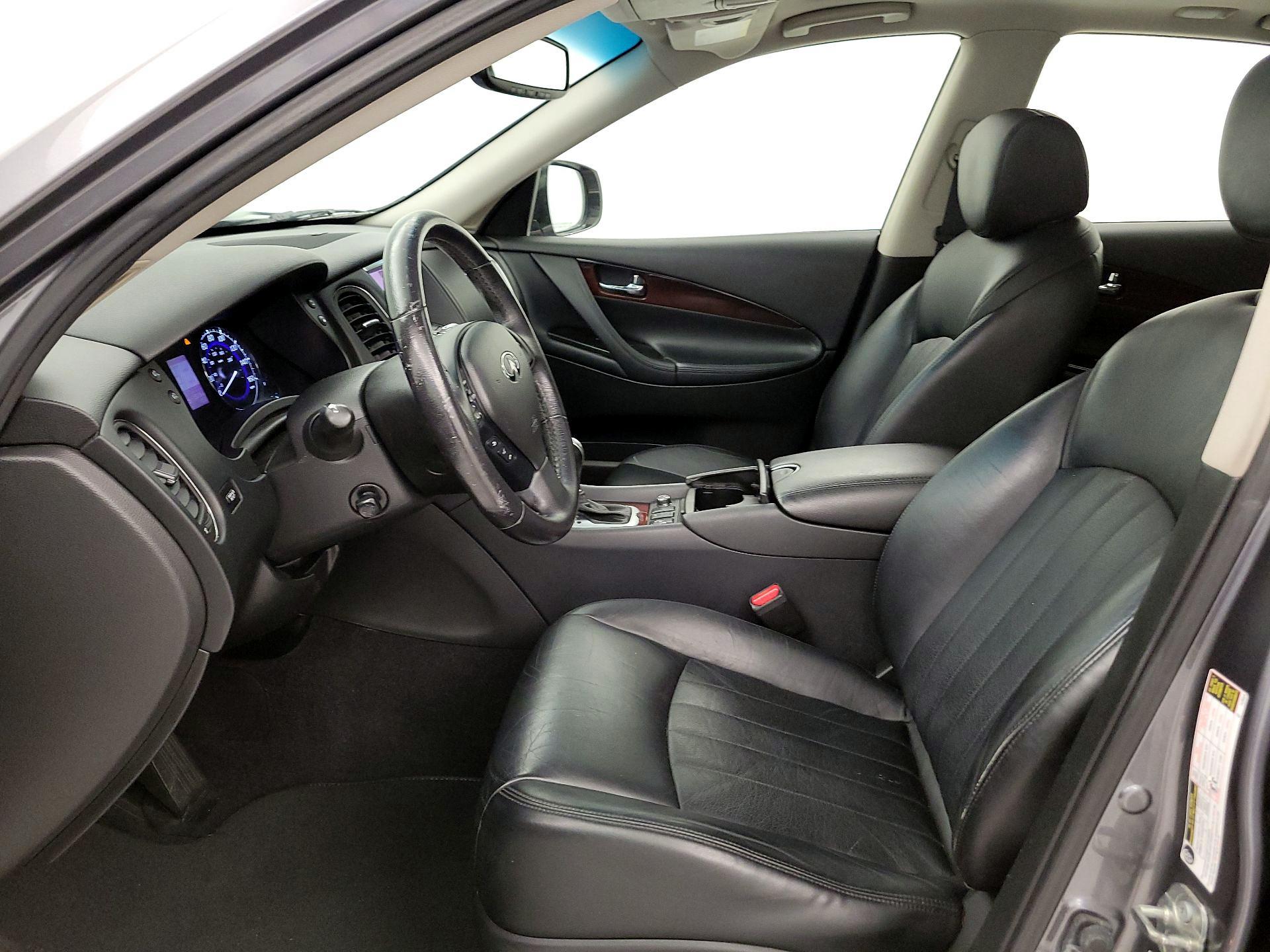 Thumbnail: 2016 INFINITI QX50 - 11
