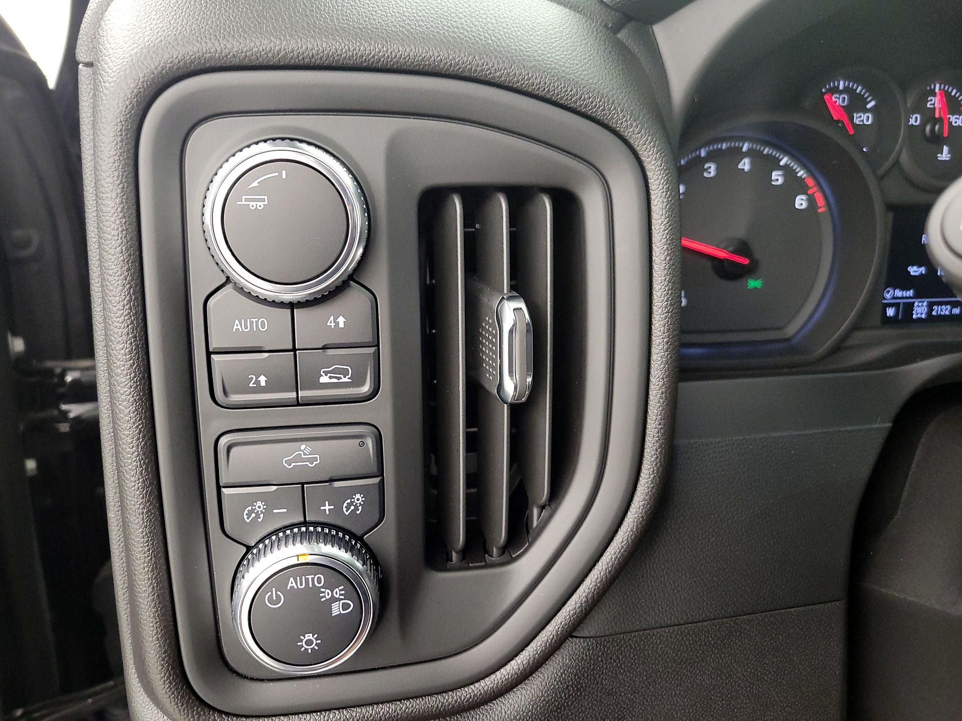 Thumbnail: 2025 GMC Sierra 1500 - 13
