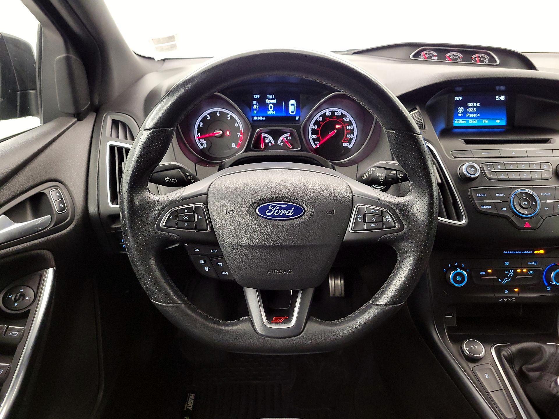 Thumbnail: 2016 Ford Focus - 10