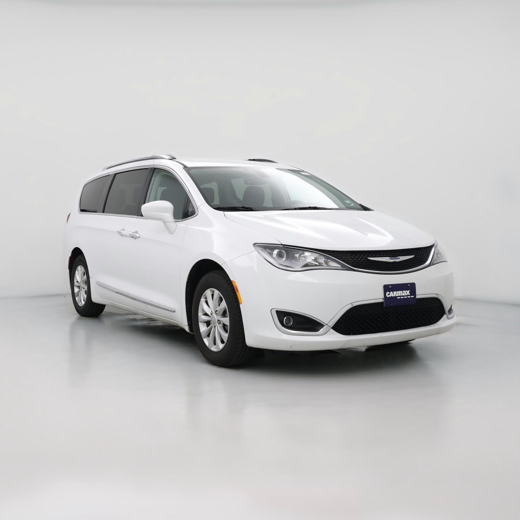 Thumbnail: 2019 Chrysler Pacifica - 1