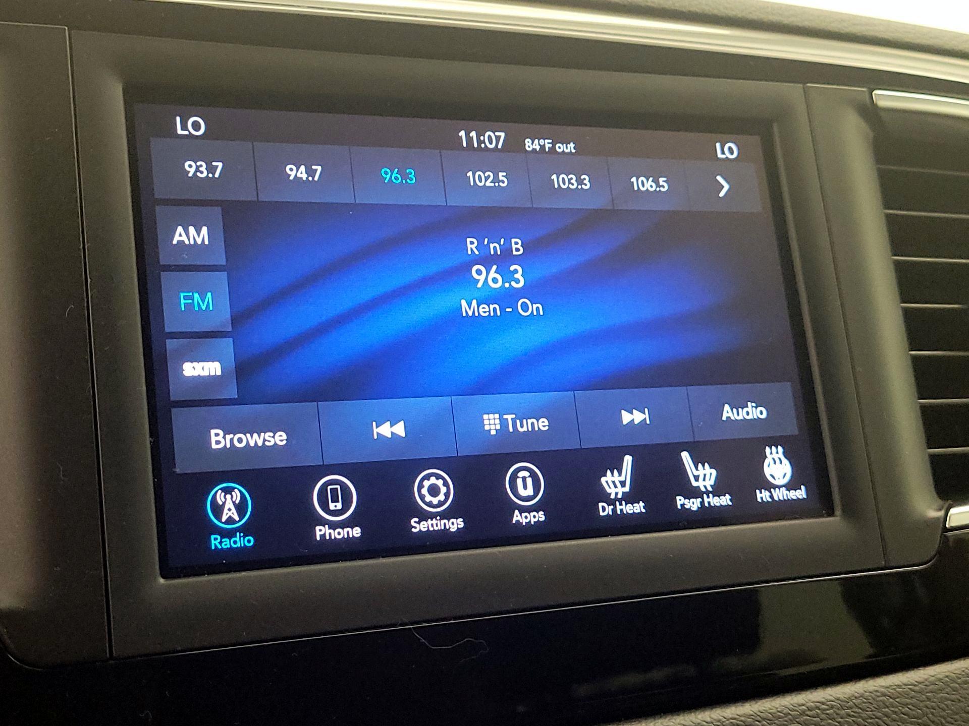 Thumbnail: 2019 Chrysler Pacifica - 15