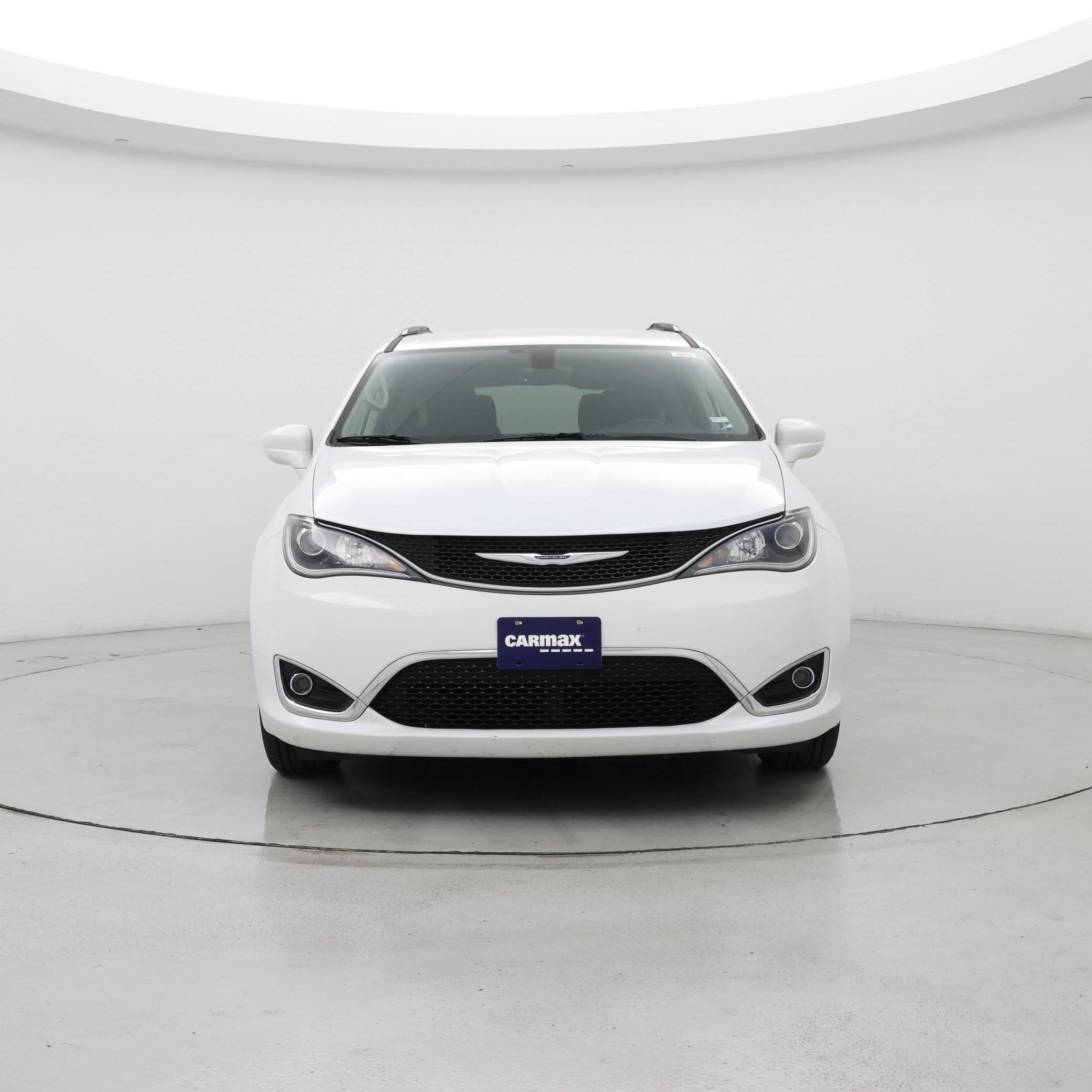 Thumbnail: 2019 Chrysler Pacifica - 5