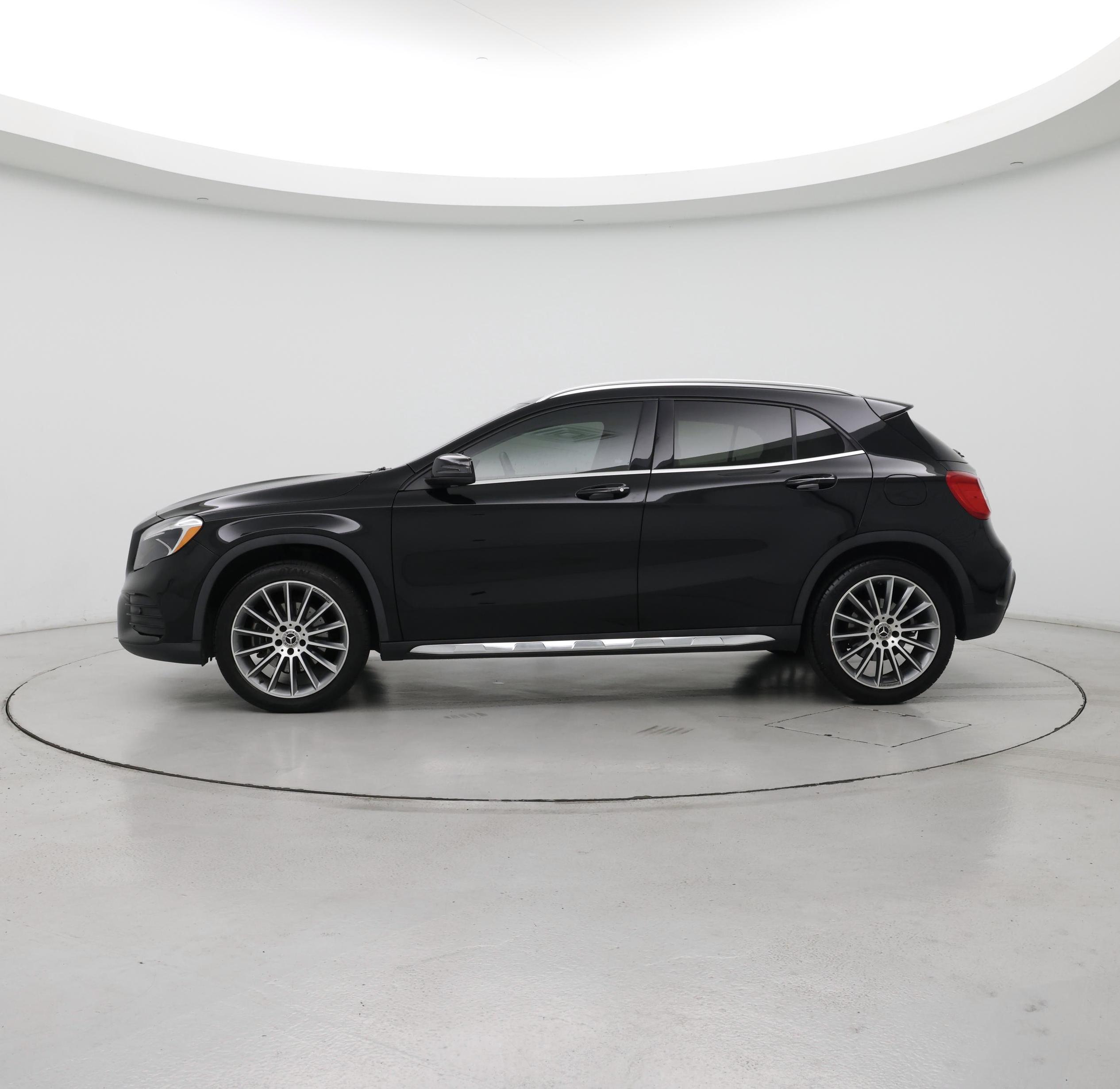 Thumbnail: 2018 Mercedes-Benz GLA - 3