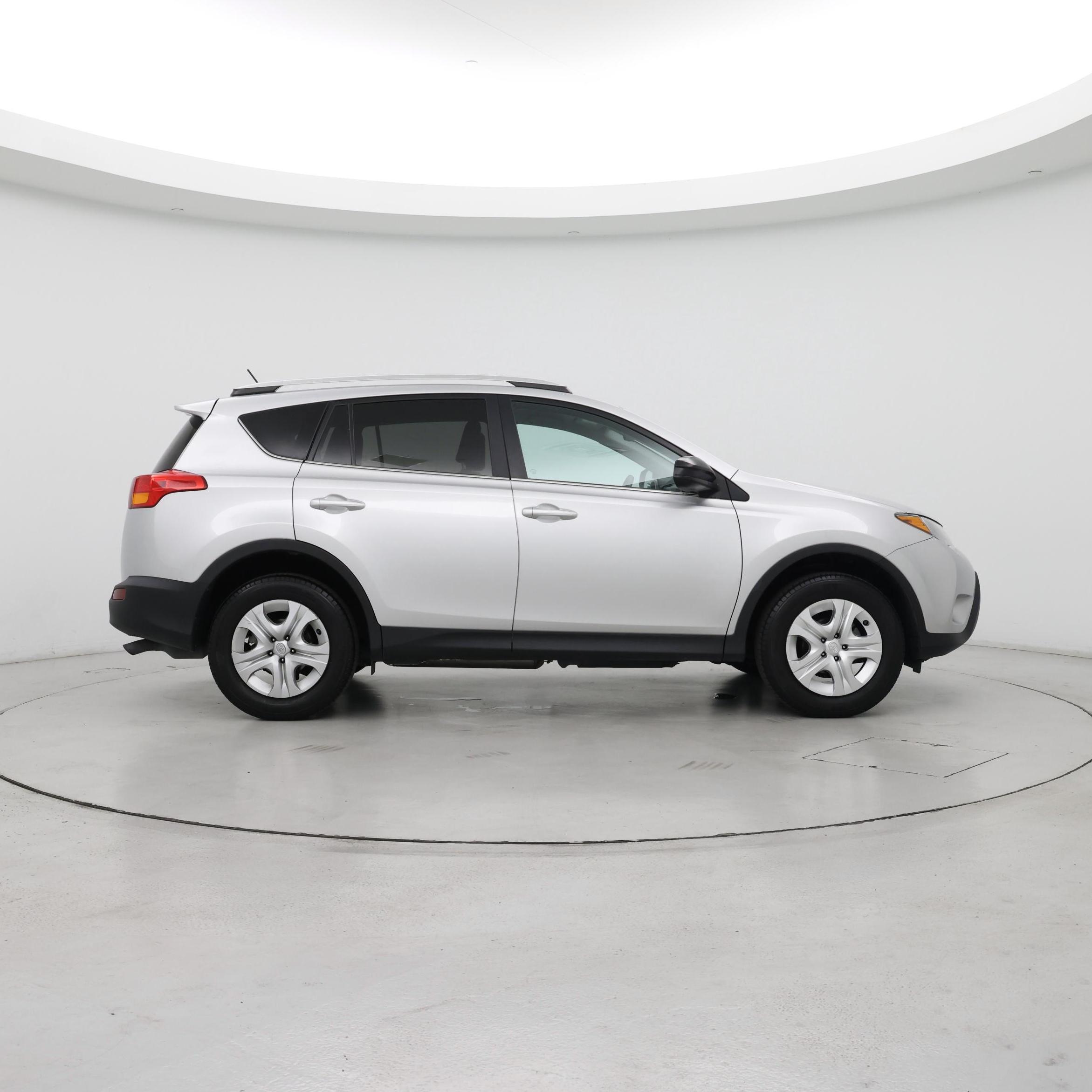 Thumbnail: 2015 Toyota RAV4 - 7