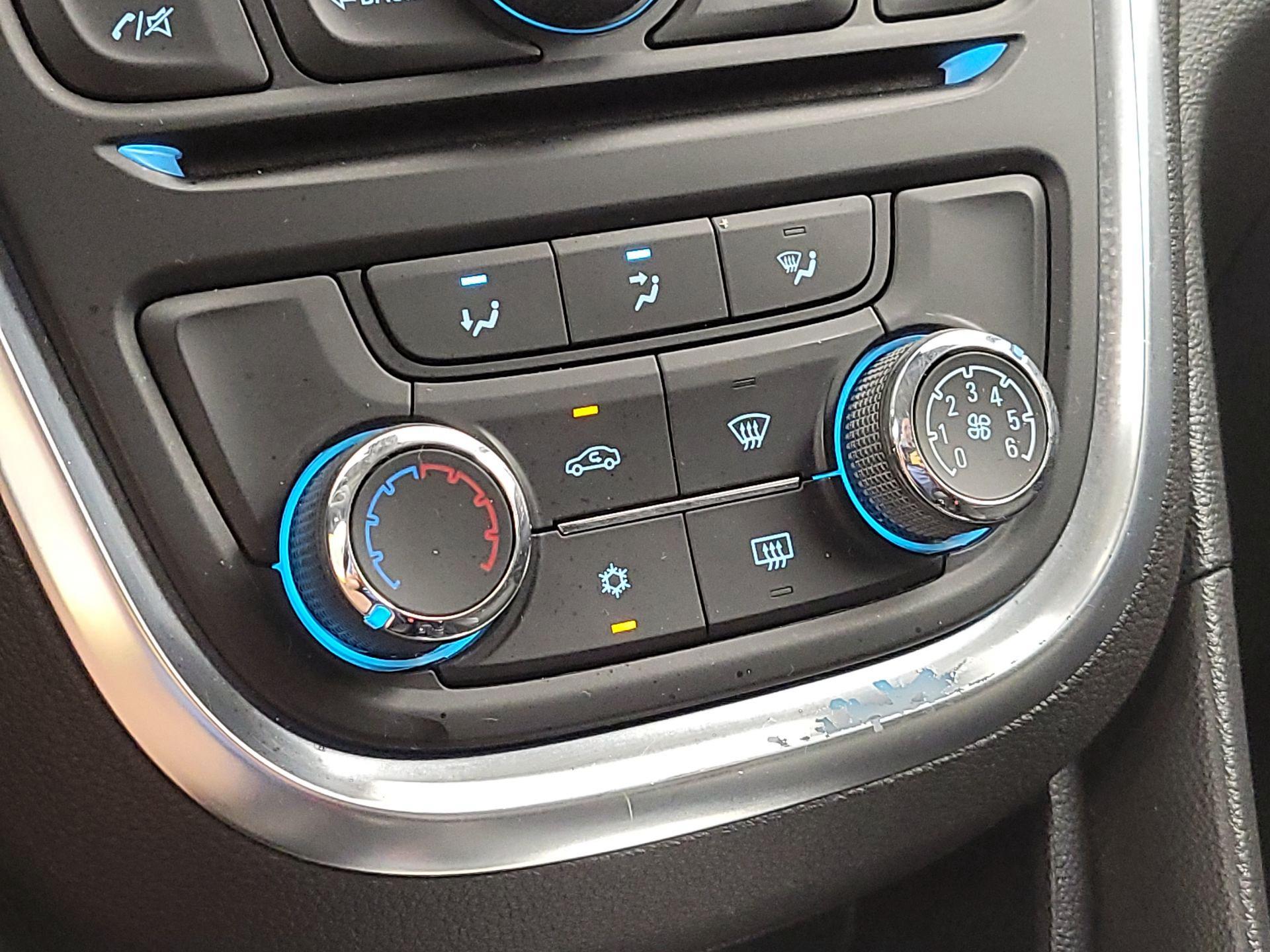 Thumbnail: 2016 Buick Encore - 16