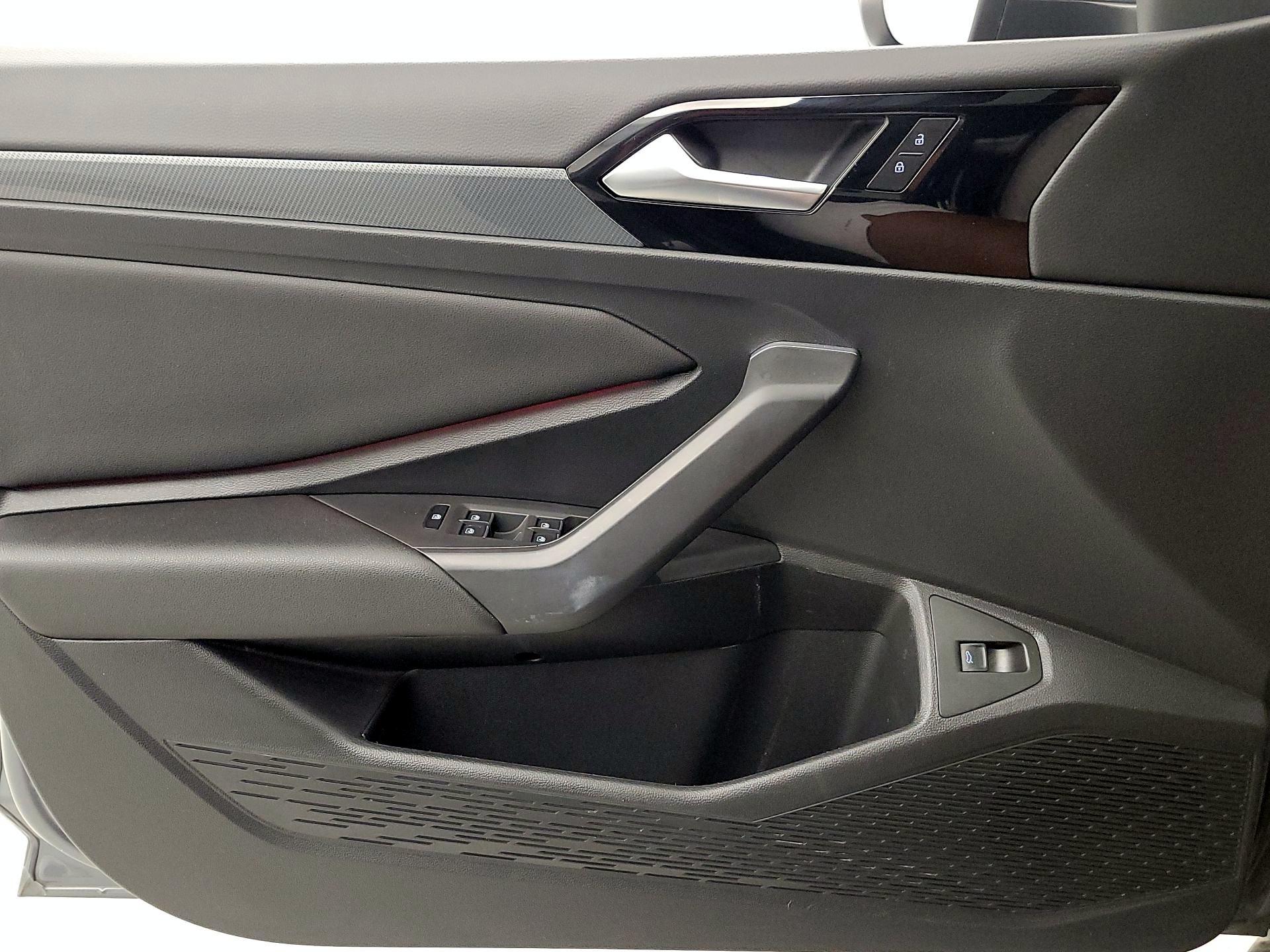Thumbnail: 2021 Volkswagen Jetta - 12