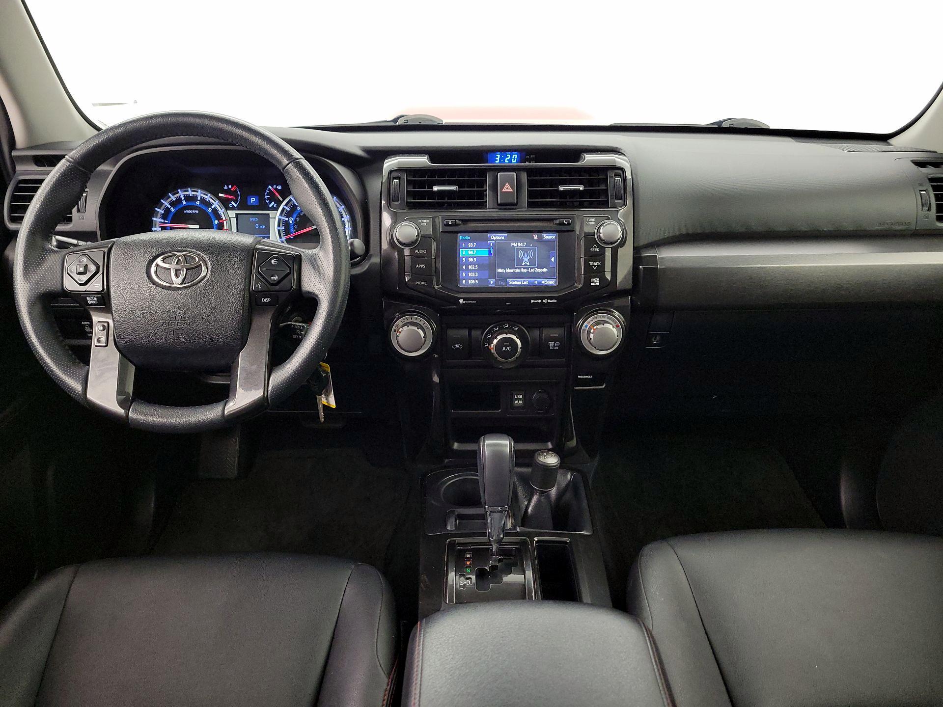 Thumbnail: 2016 Toyota 4Runner - 9