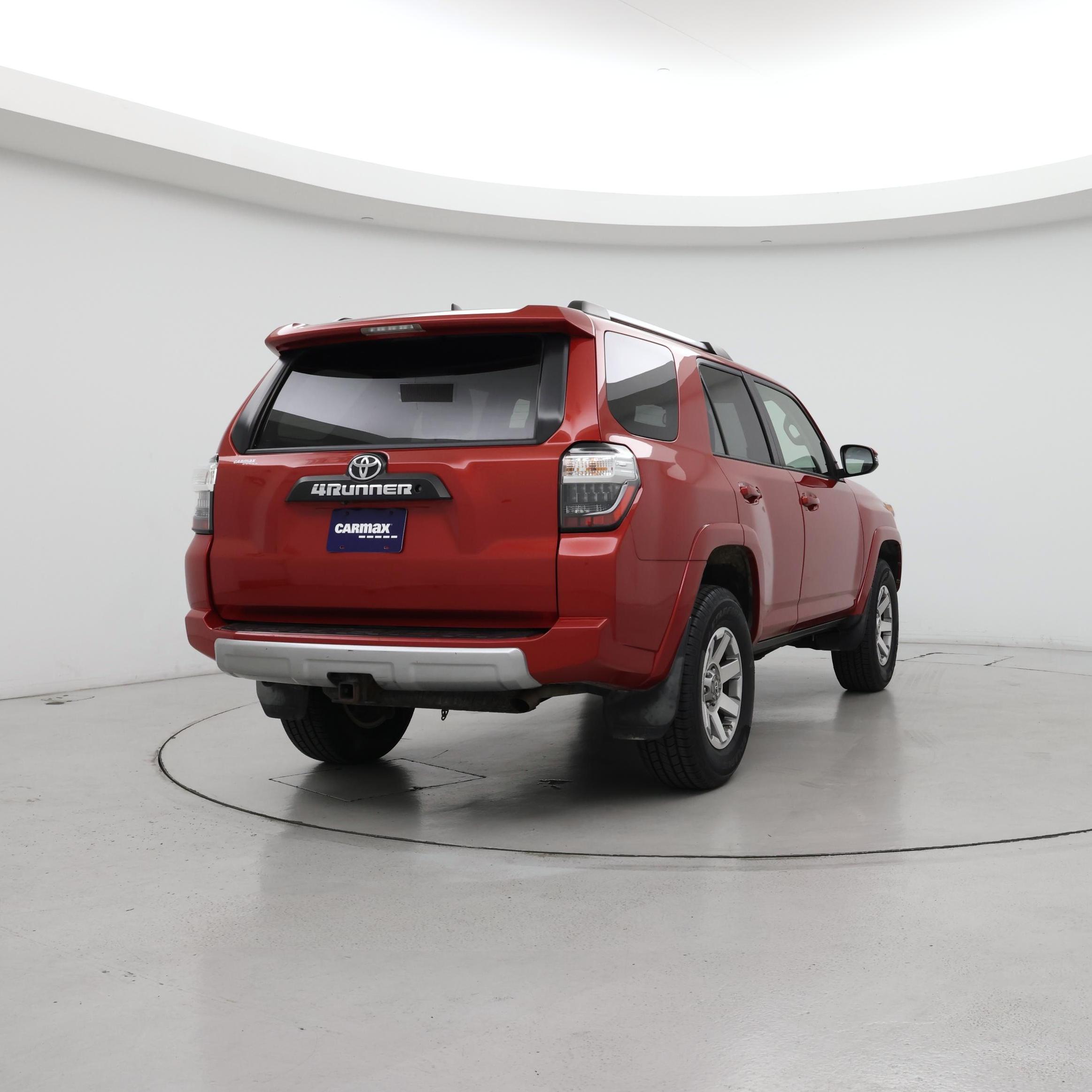 Thumbnail: 2016 Toyota 4Runner - 8