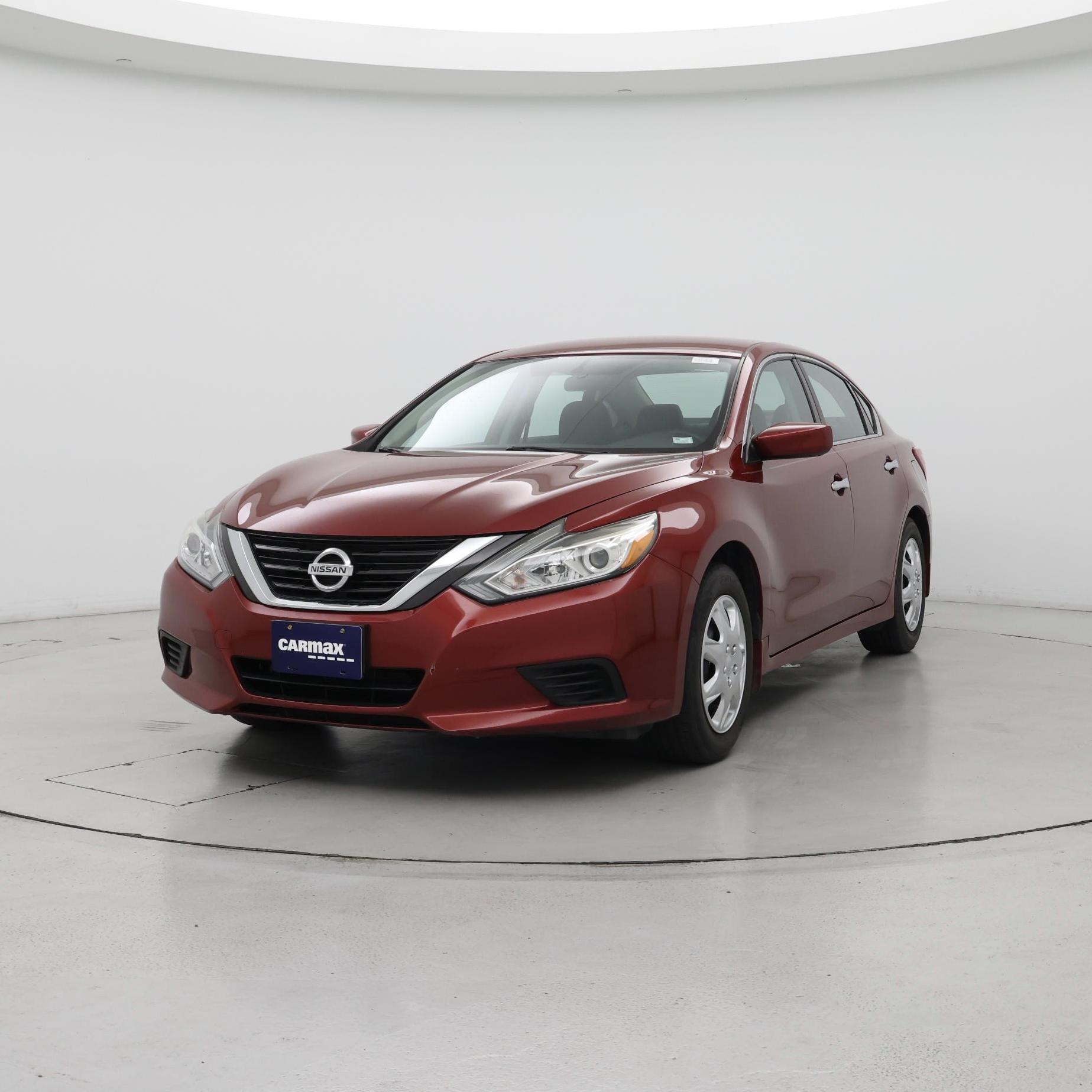 Thumbnail: 2017 Nissan Altima - 4
