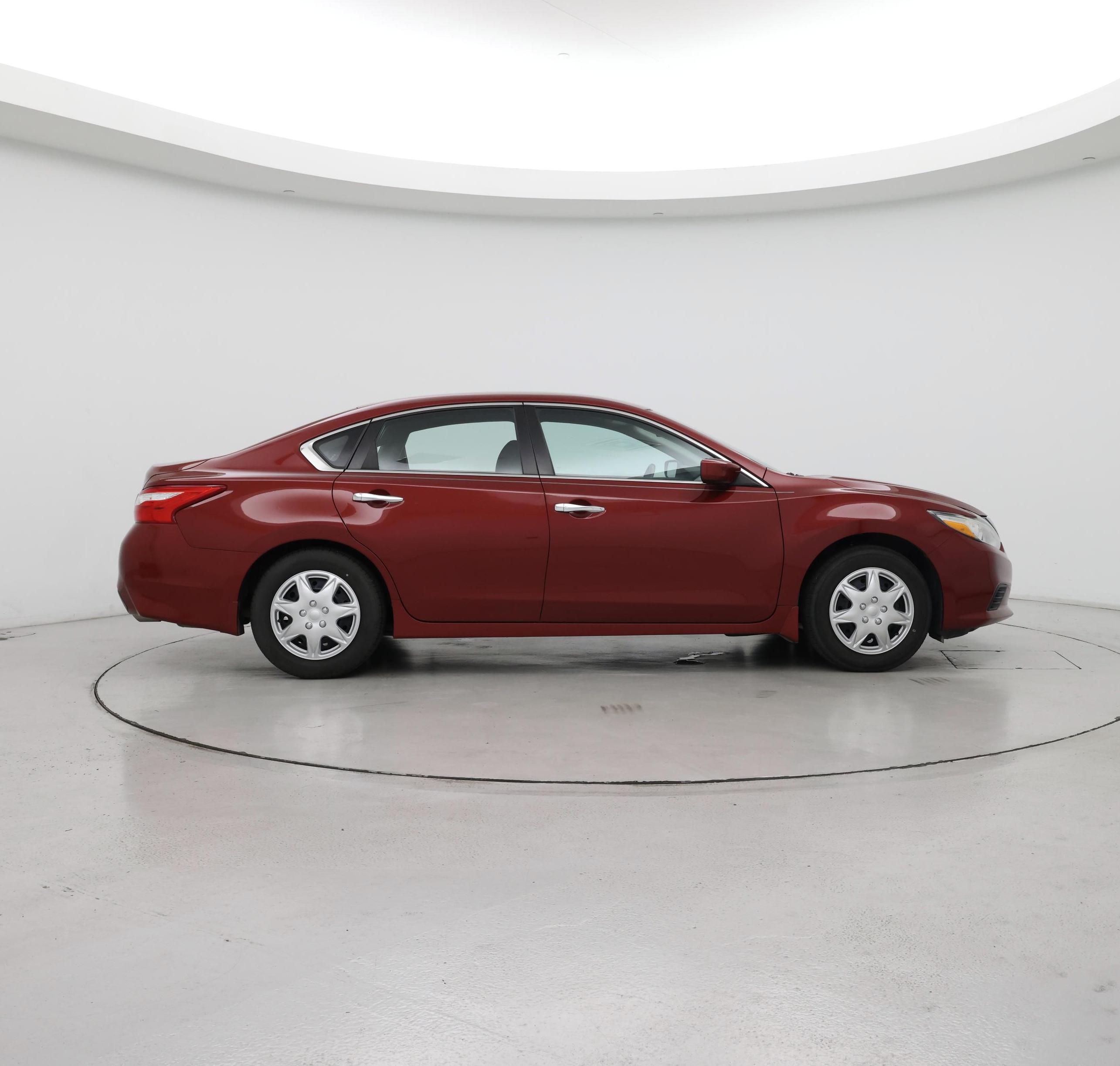 Thumbnail: 2017 Nissan Altima - 7