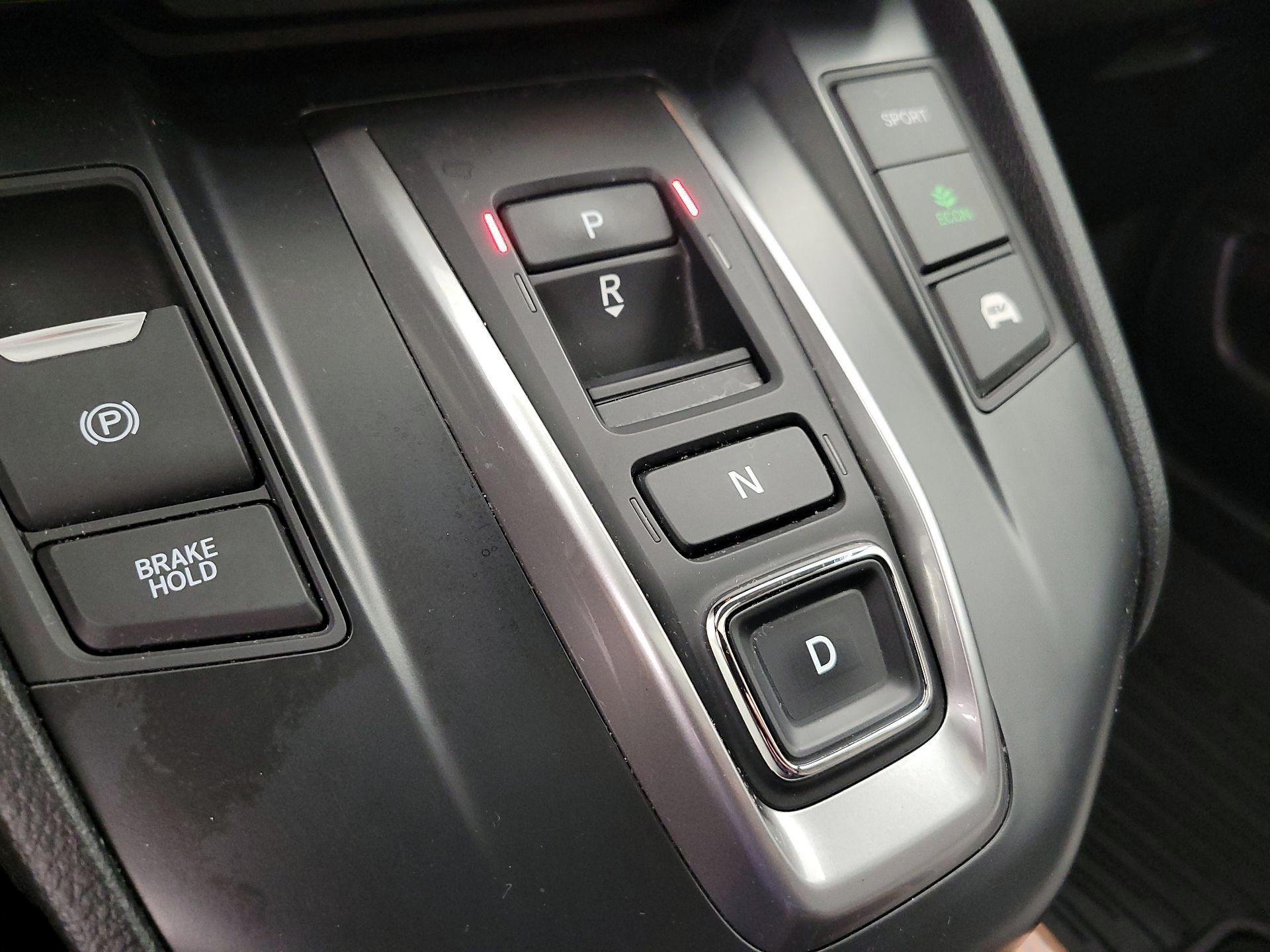 Thumbnail: 2021 Honda CR-V - 17