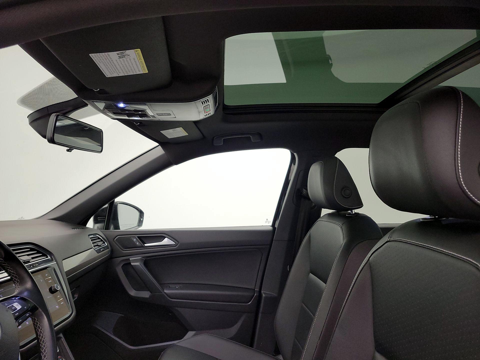 Thumbnail: 2021 Volkswagen Tiguan - 19