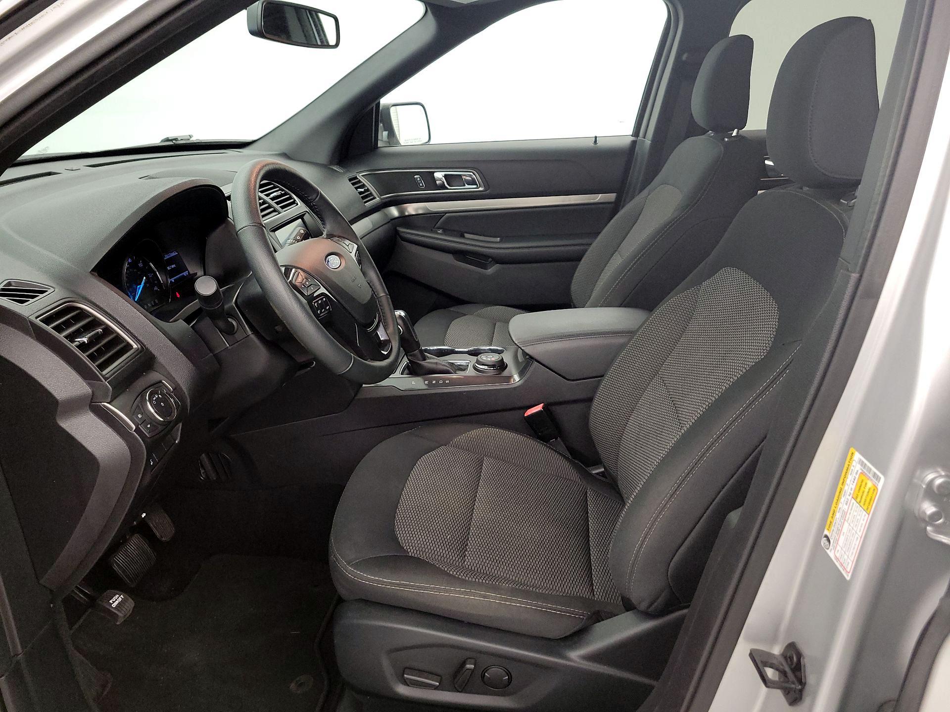 Thumbnail: 2019 Ford Explorer - 11