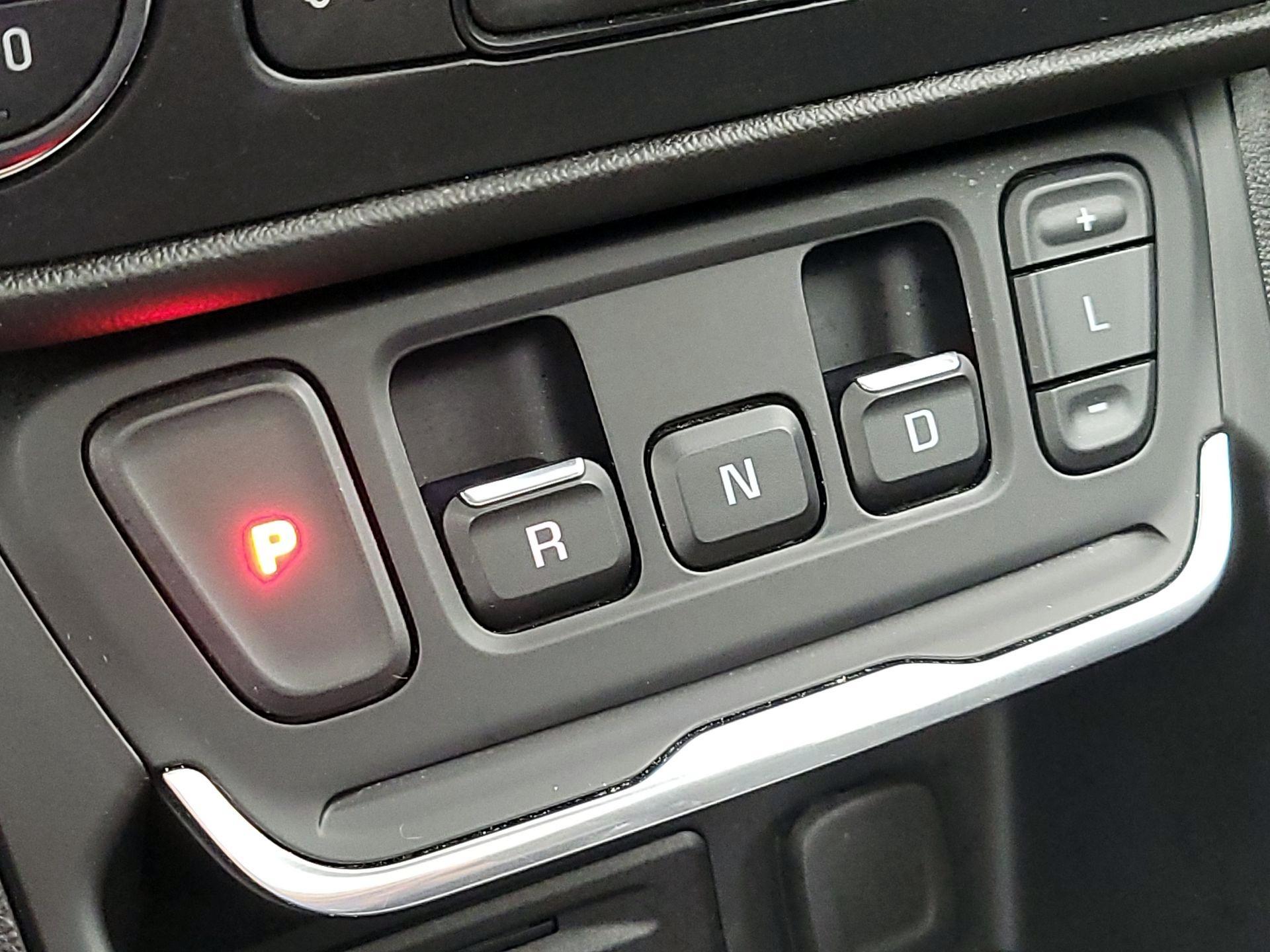 Thumbnail: 2019 GMC Terrain - 18
