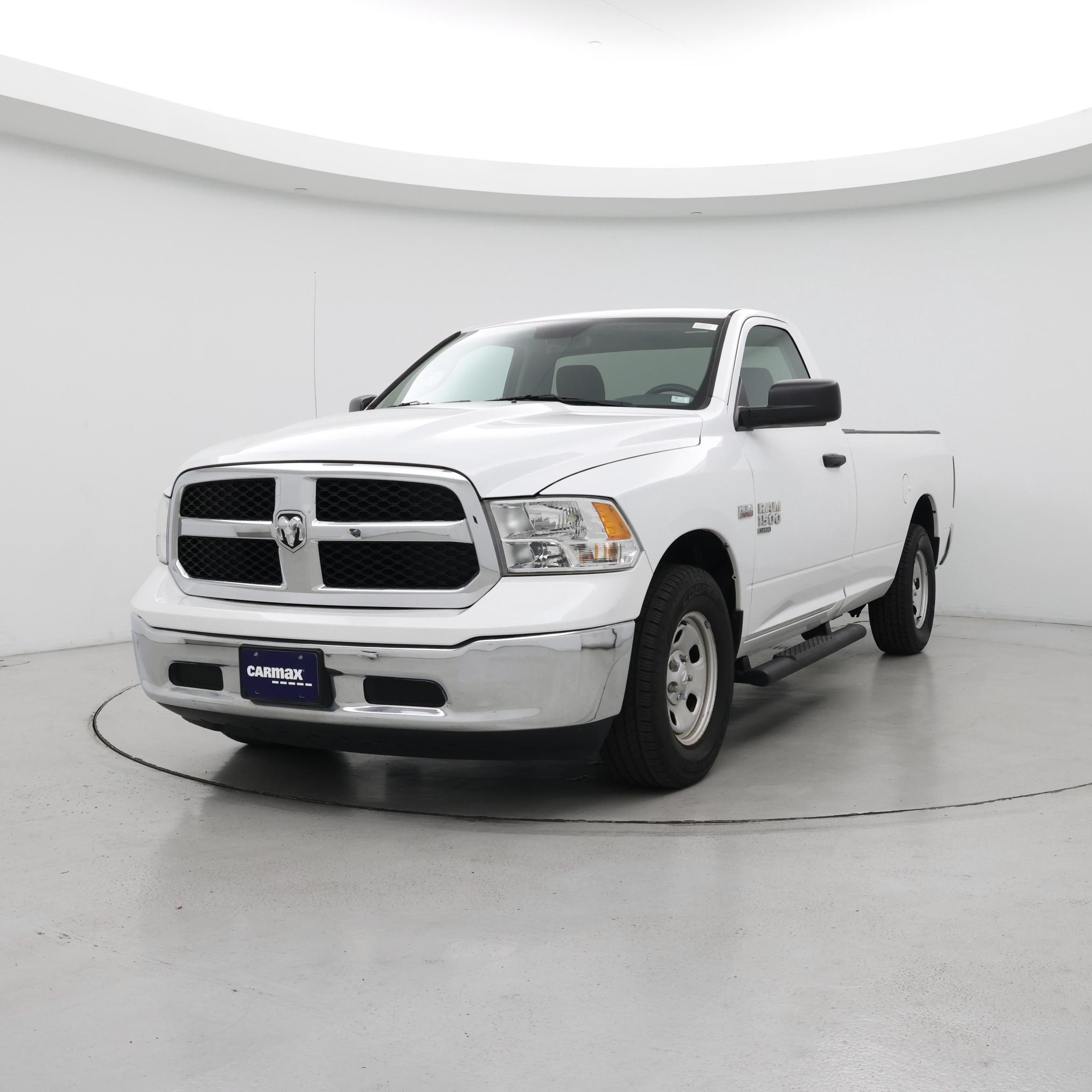Thumbnail: 2020 RAM 1500 Classic - 4