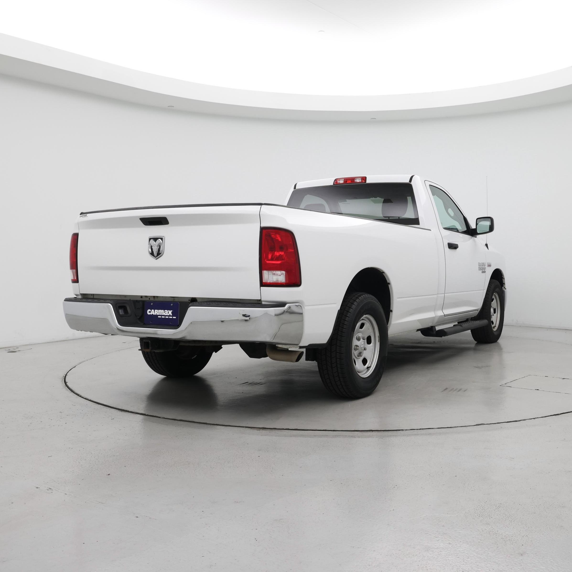 Thumbnail: 2020 RAM 1500 Classic - 8