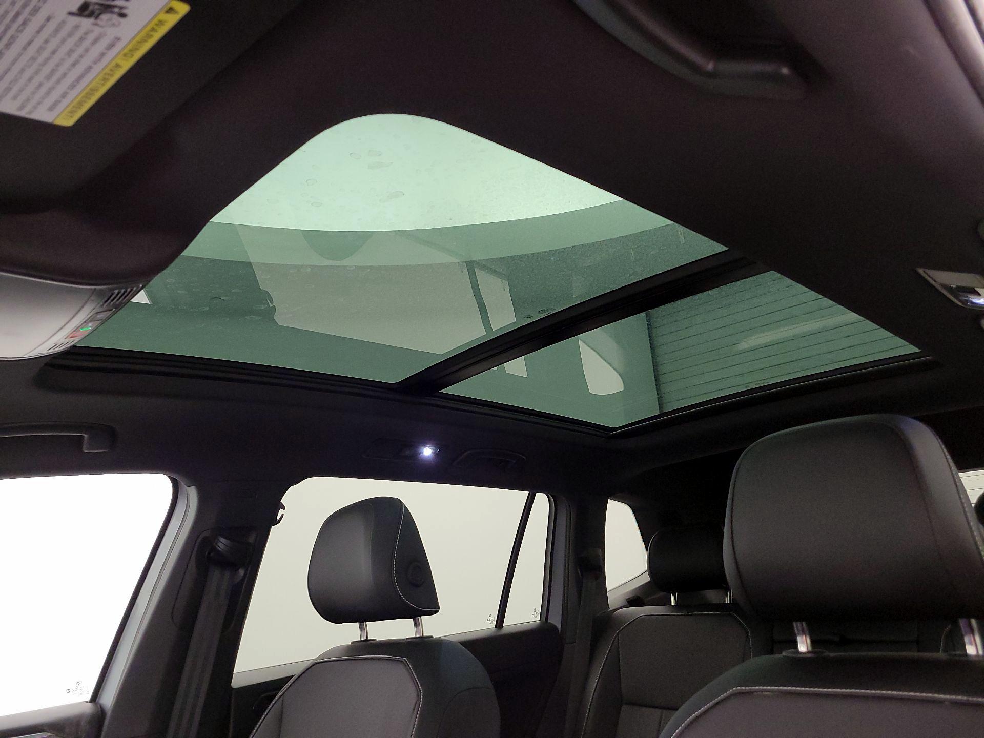 Thumbnail: 2024 Volkswagen Tiguan - 19