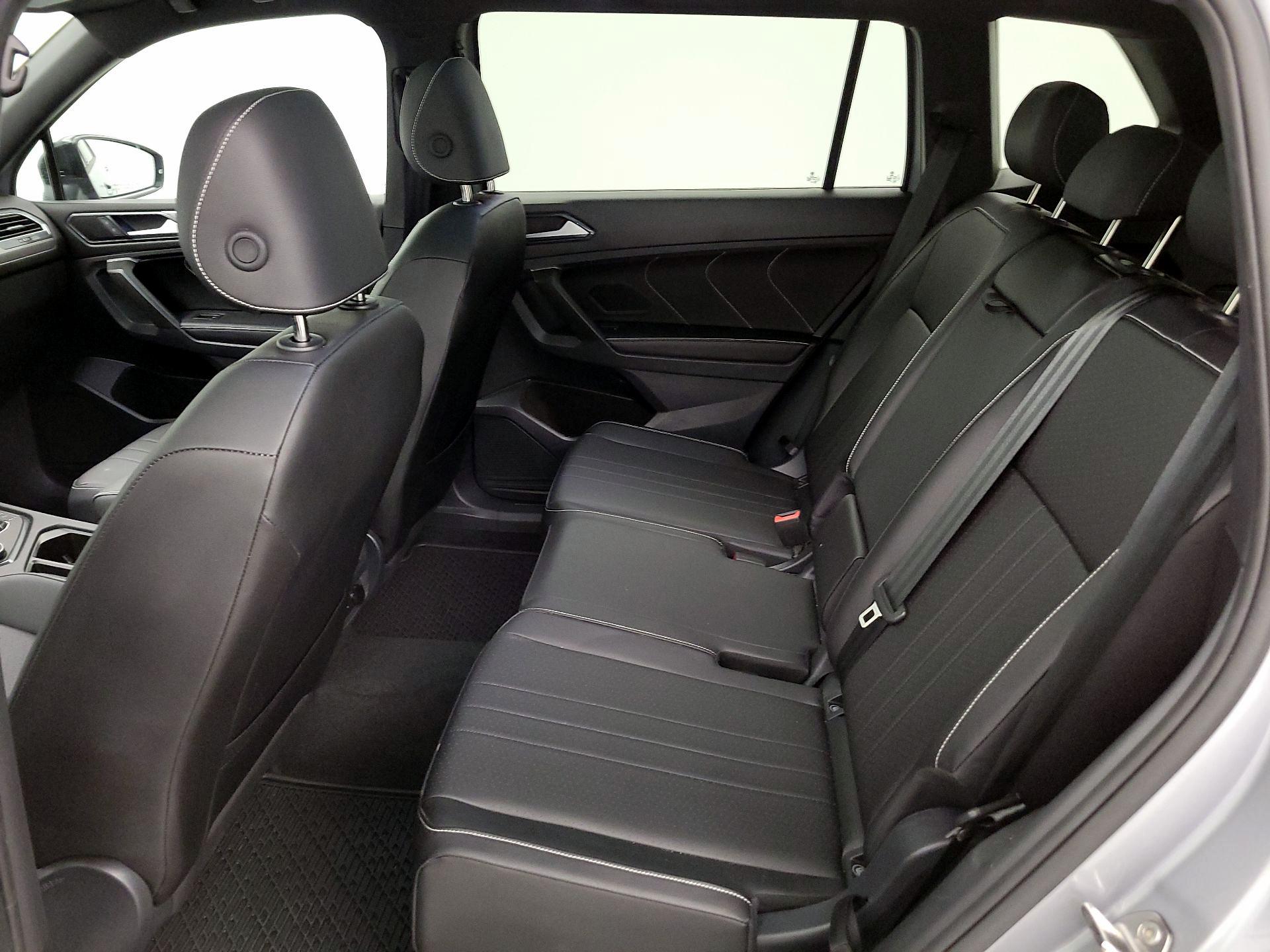 Thumbnail: 2024 Volkswagen Tiguan - 20