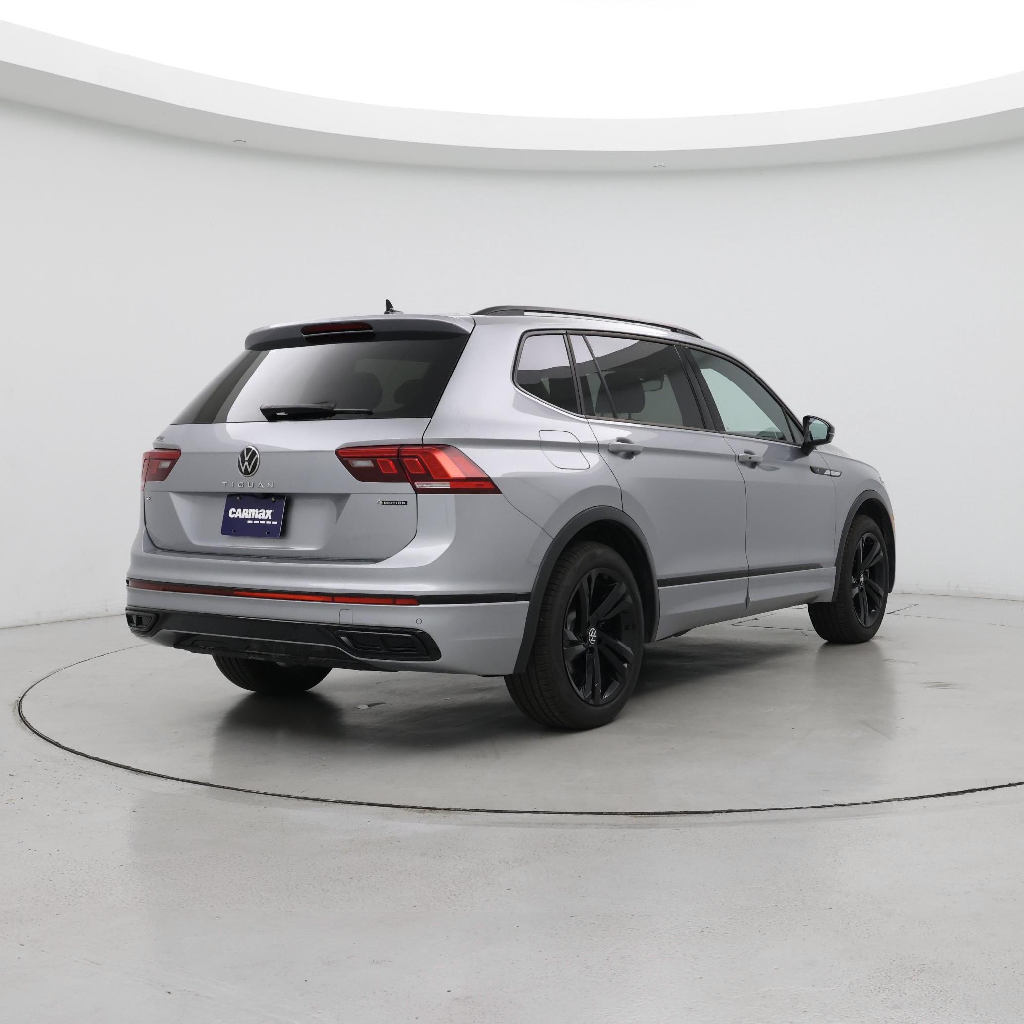 Thumbnail: 2024 Volkswagen Tiguan - 8