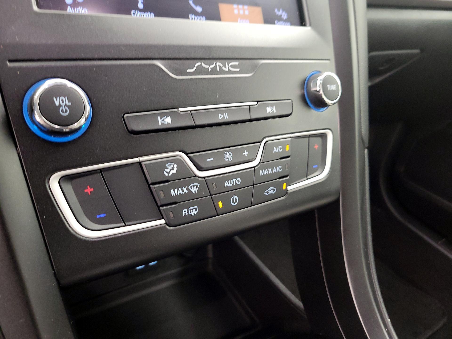 Thumbnail: 2019 Ford Fusion - 16