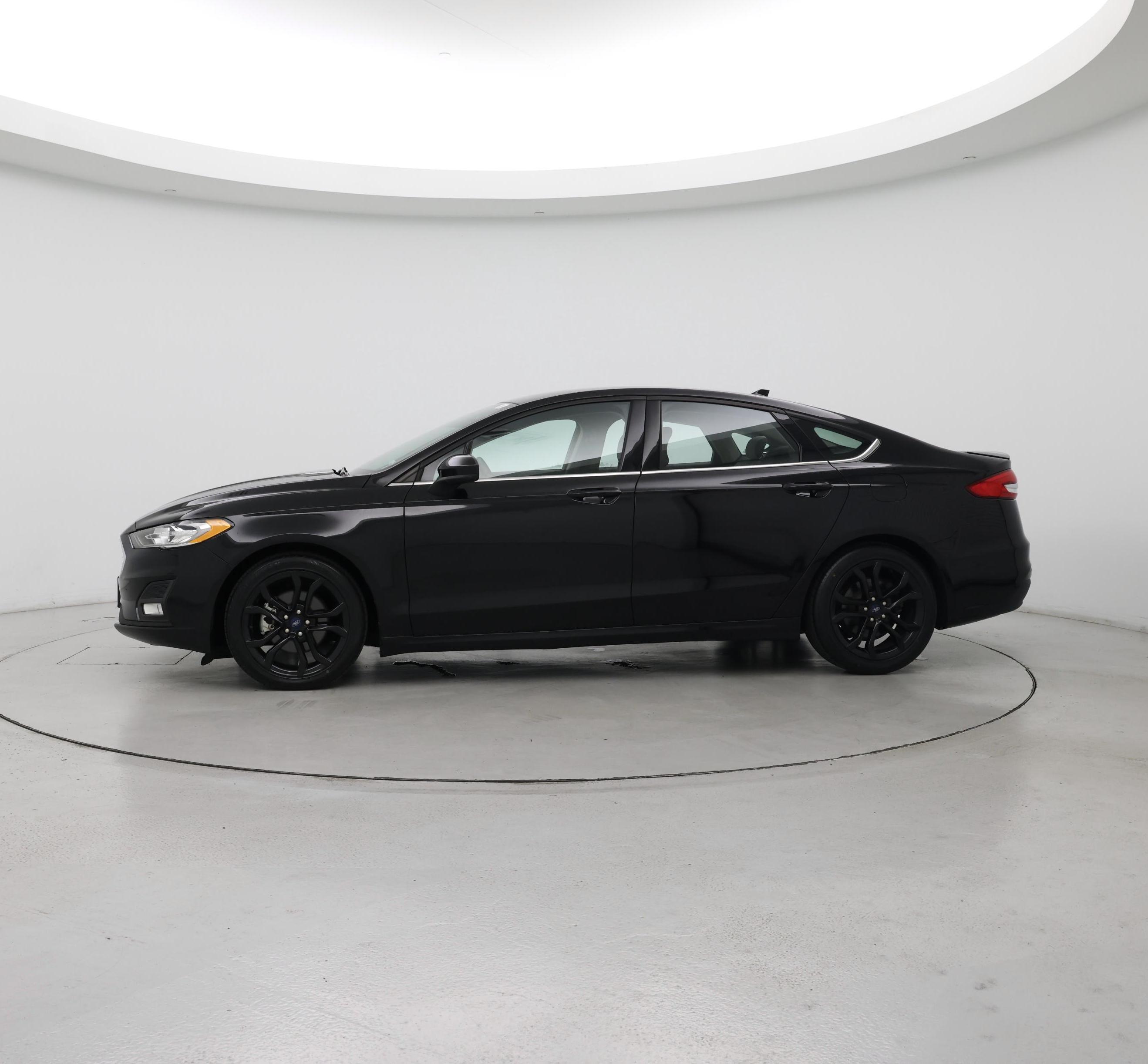 Thumbnail: 2019 Ford Fusion - 3