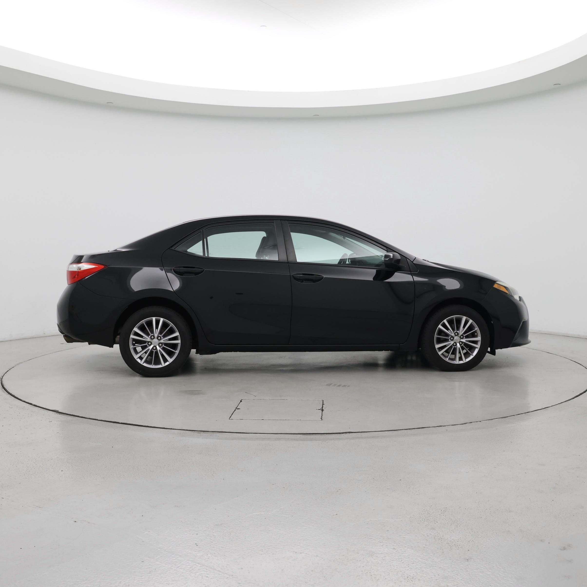 Thumbnail: 2014 Toyota Corolla - 7